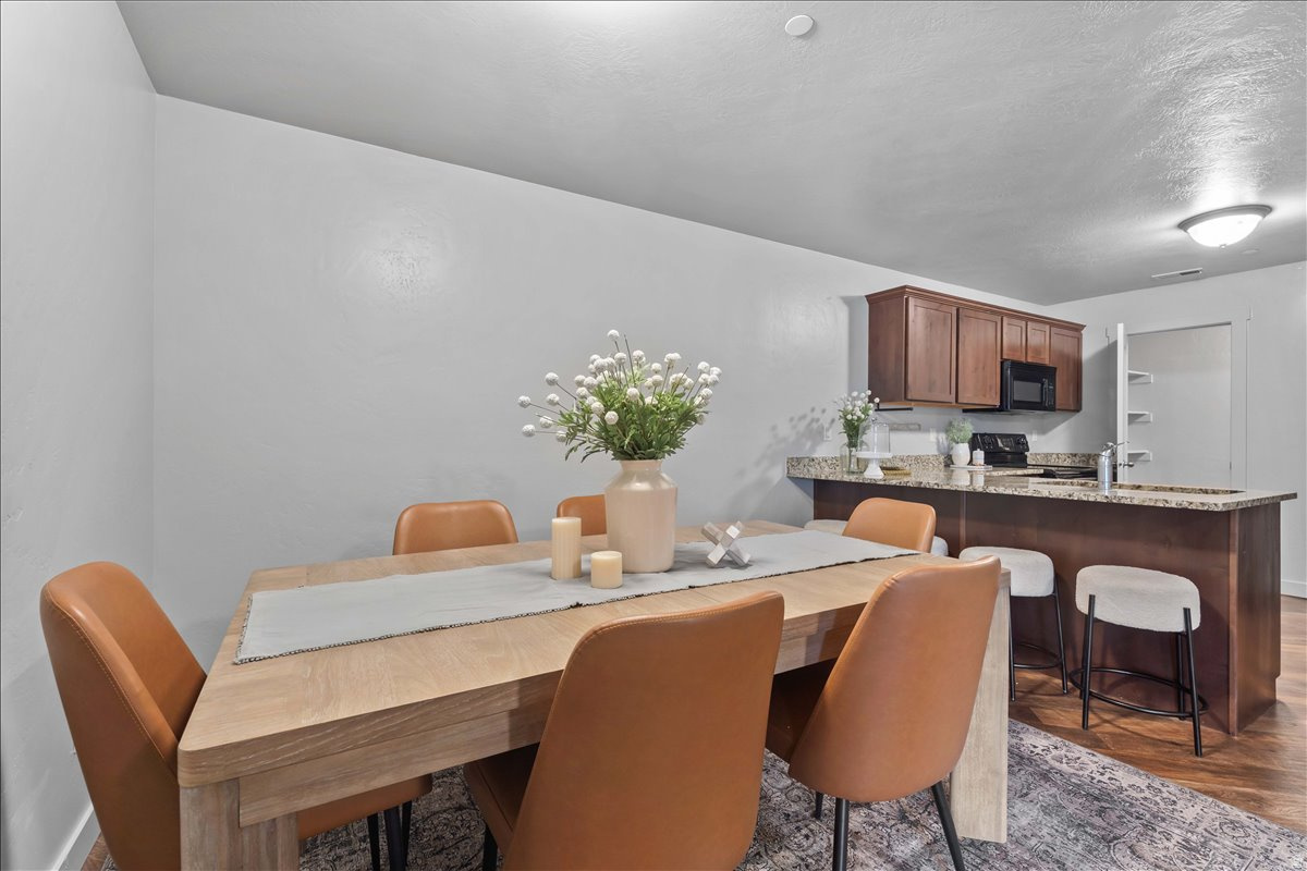 CARSON CORNER - Residential