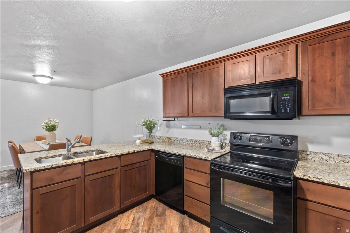 CARSON CORNER - Residential
