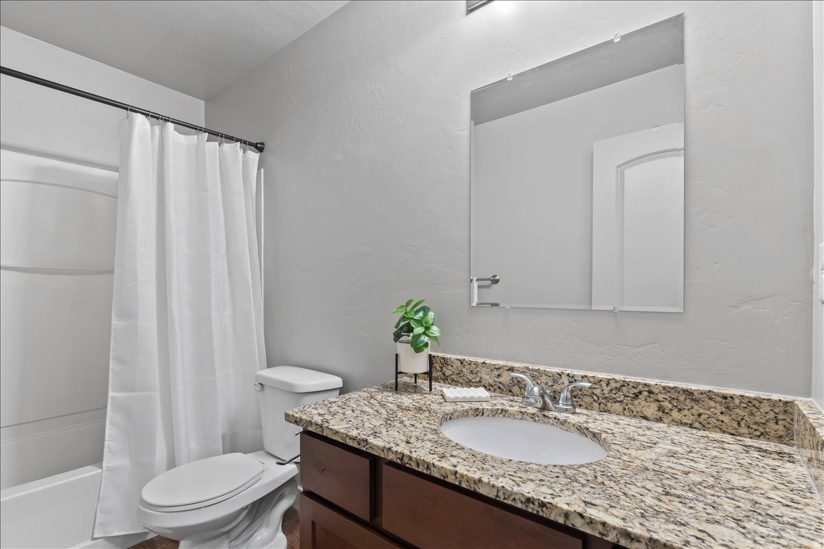 CARSON CORNER - Residential