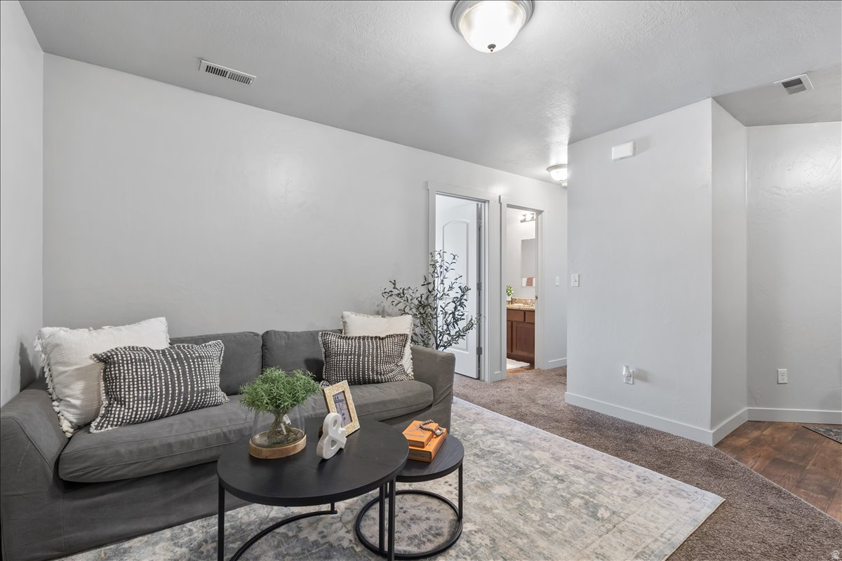 CARSON CORNER - Residential