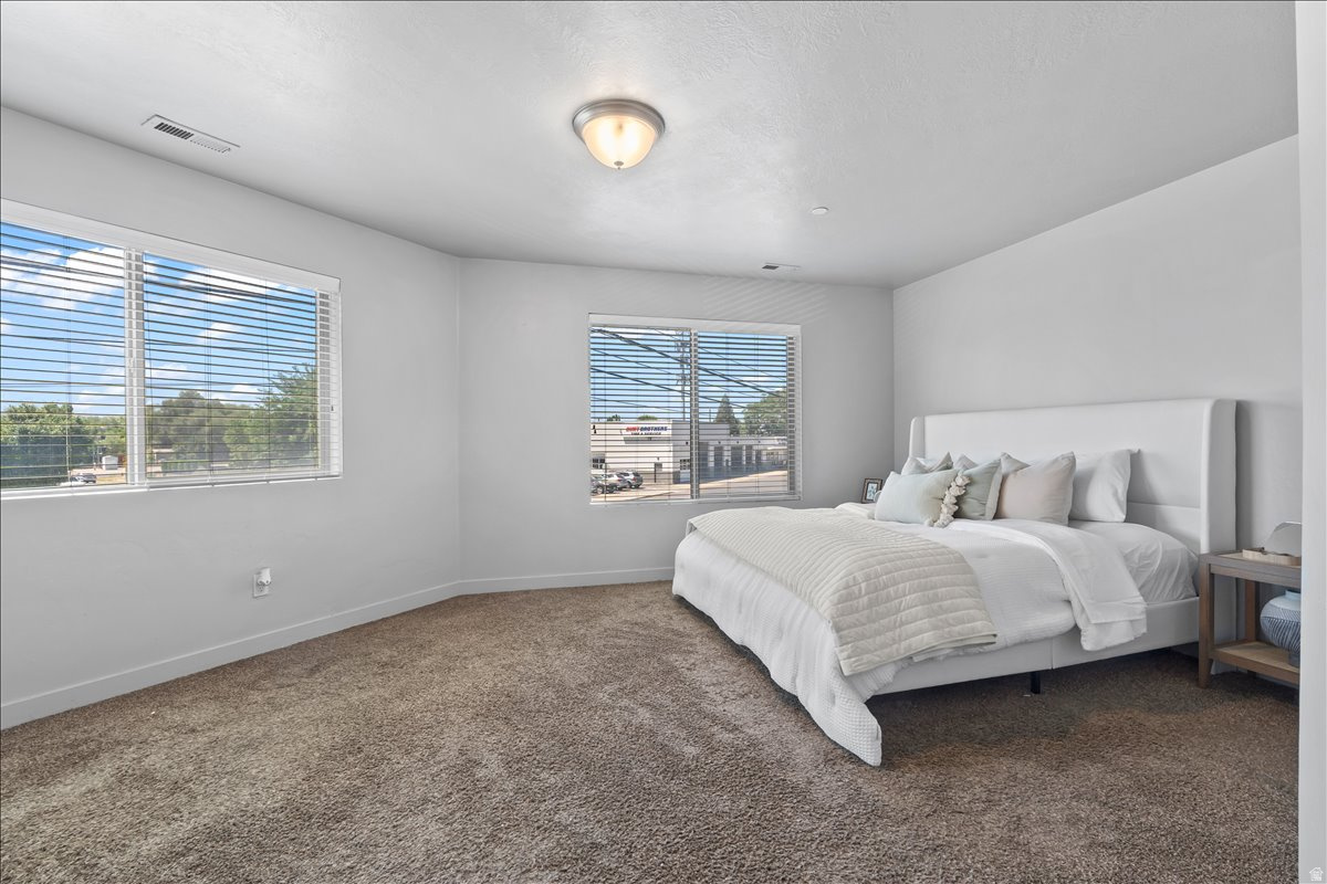 CARSON CORNER - Residential