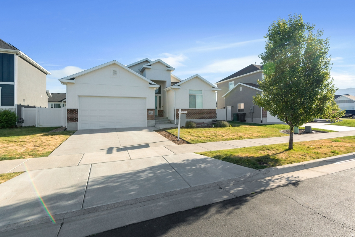 HARMONY PLACE - Residential