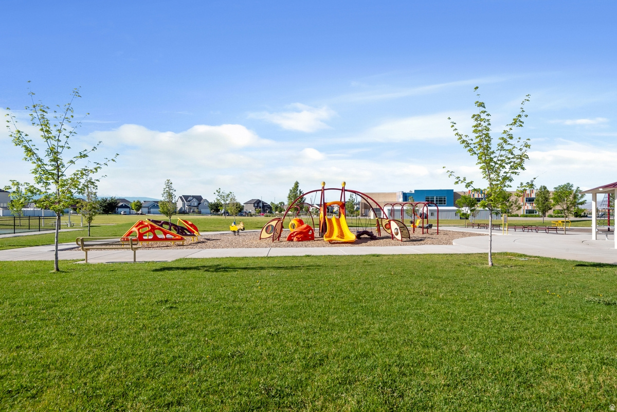 HARMONY PLACE - Residential