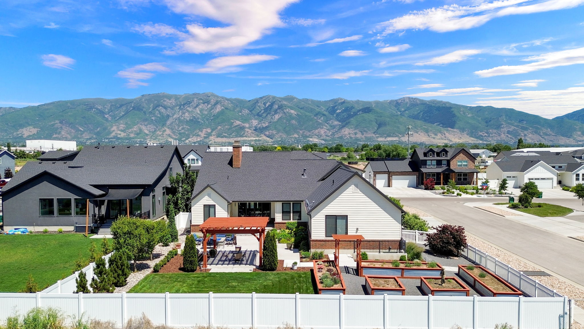 MARY'S MEADOWS - Residential