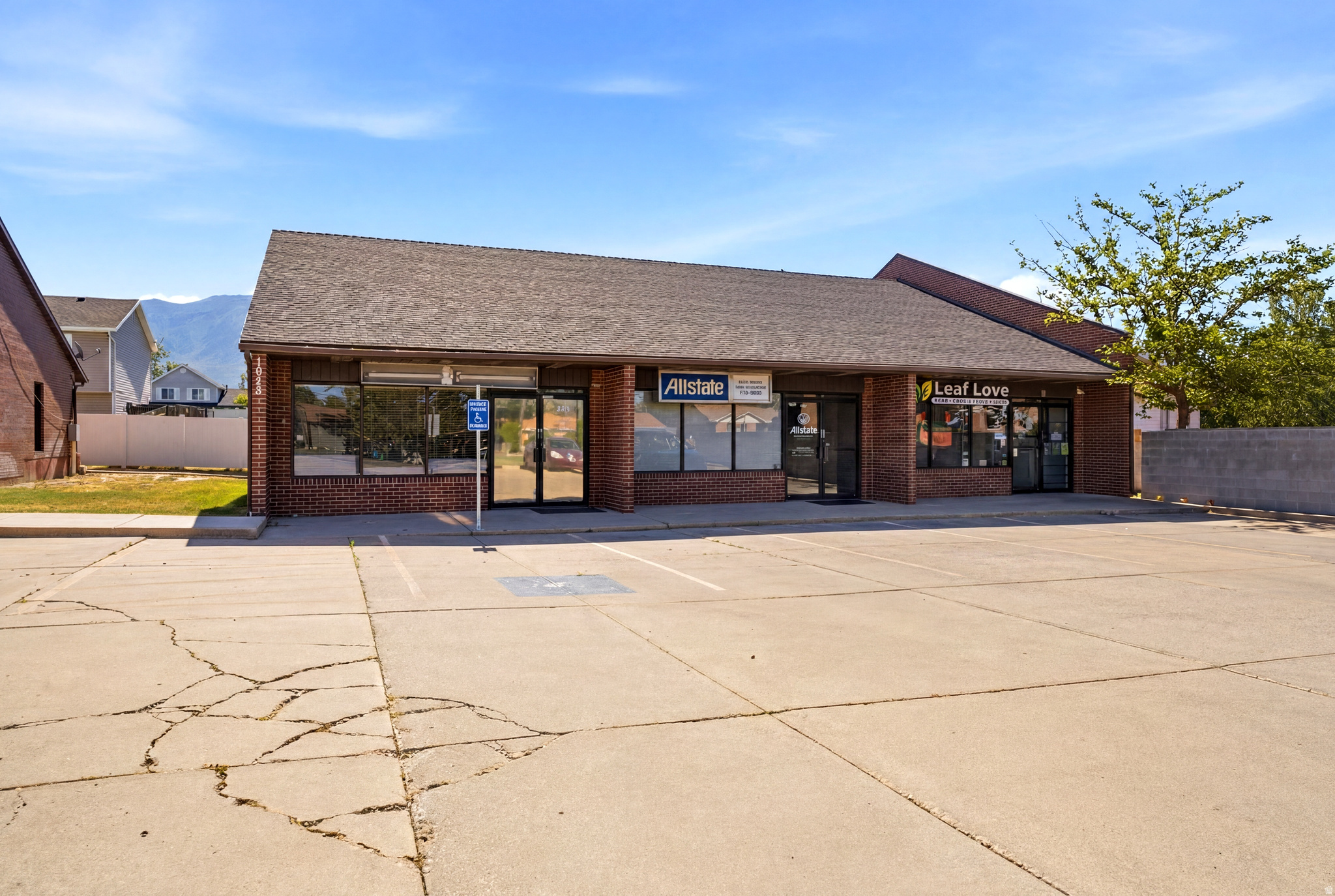 MITCHELL PLAZA - Commercial Lease