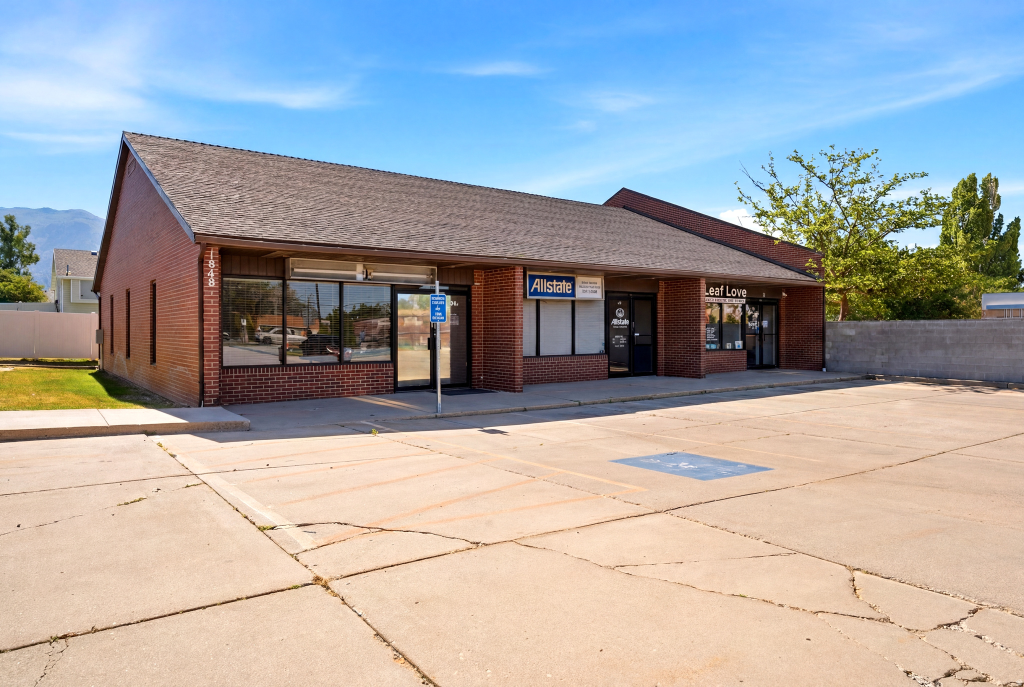 MITCHELL PLAZA - Commercial Lease