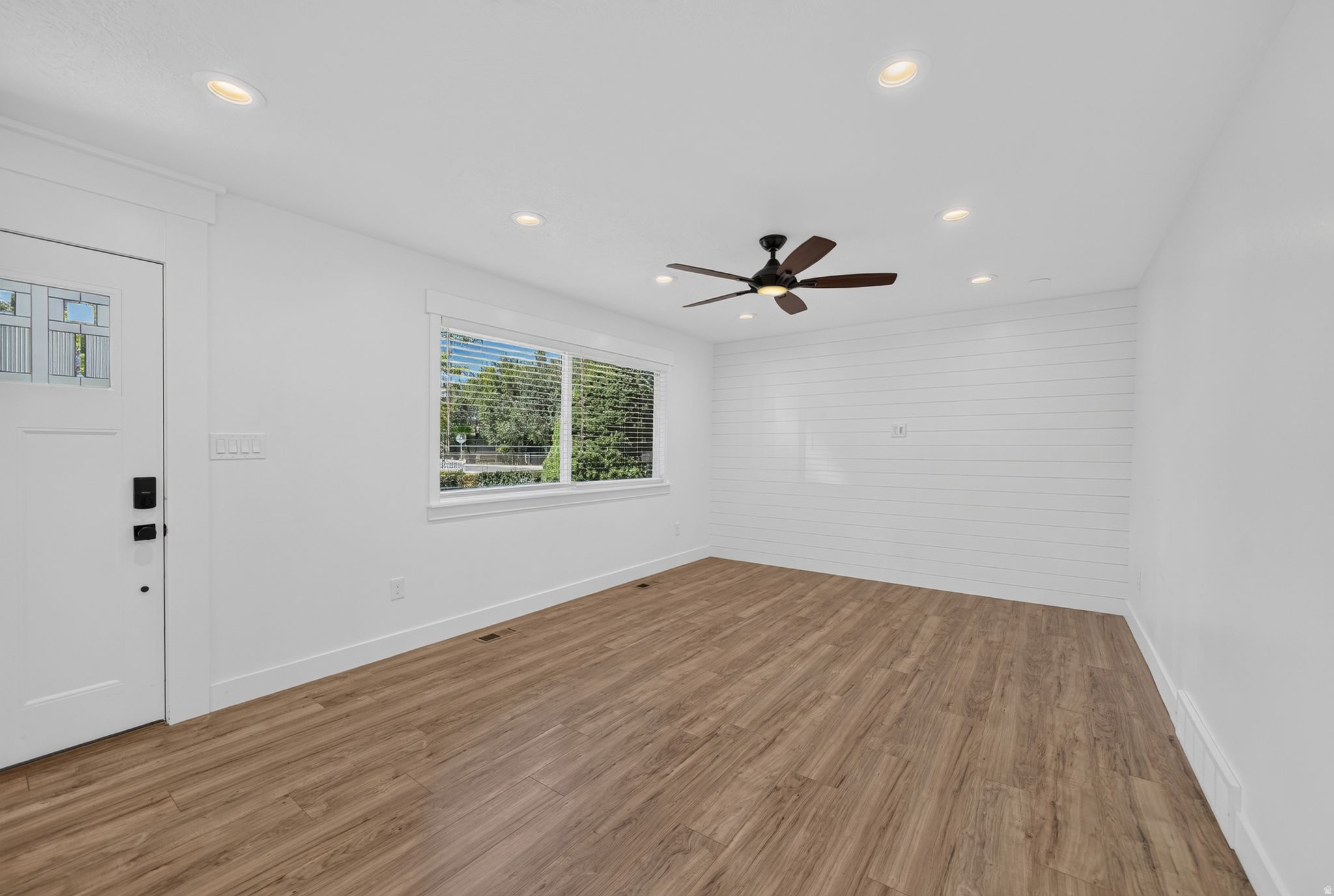 MELANIE GARDENS - Residential