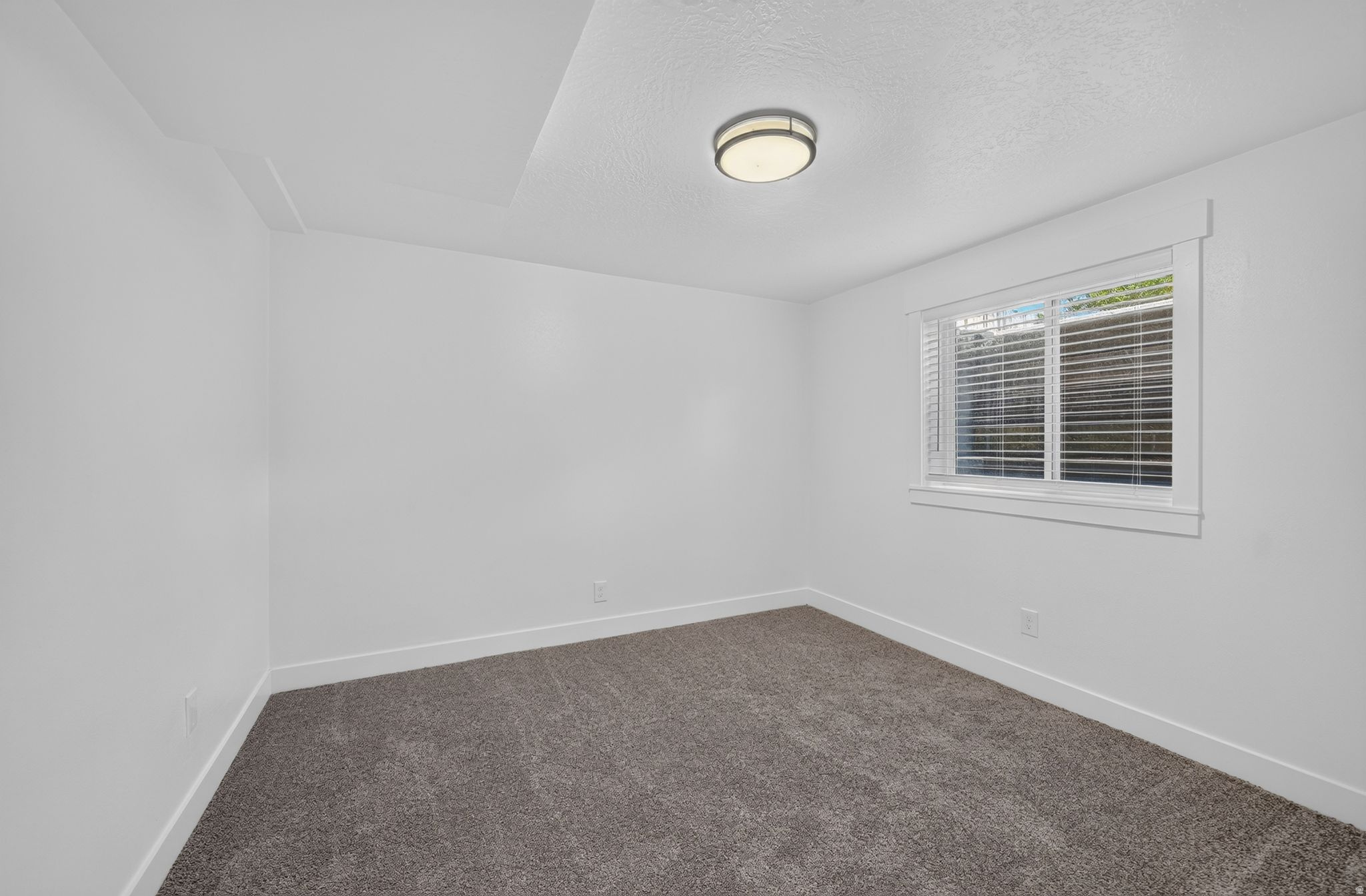 MELANIE GARDENS - Residential