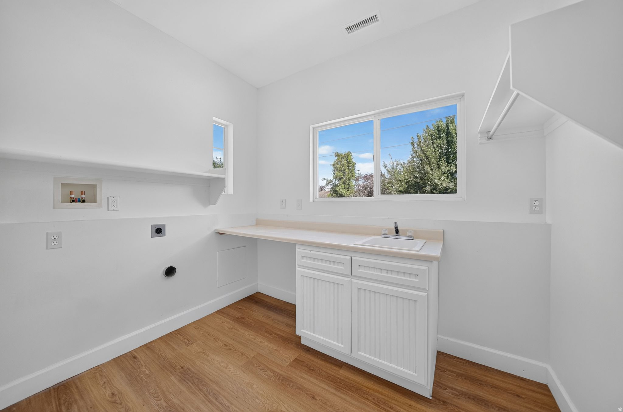 MELANIE GARDENS - Residential