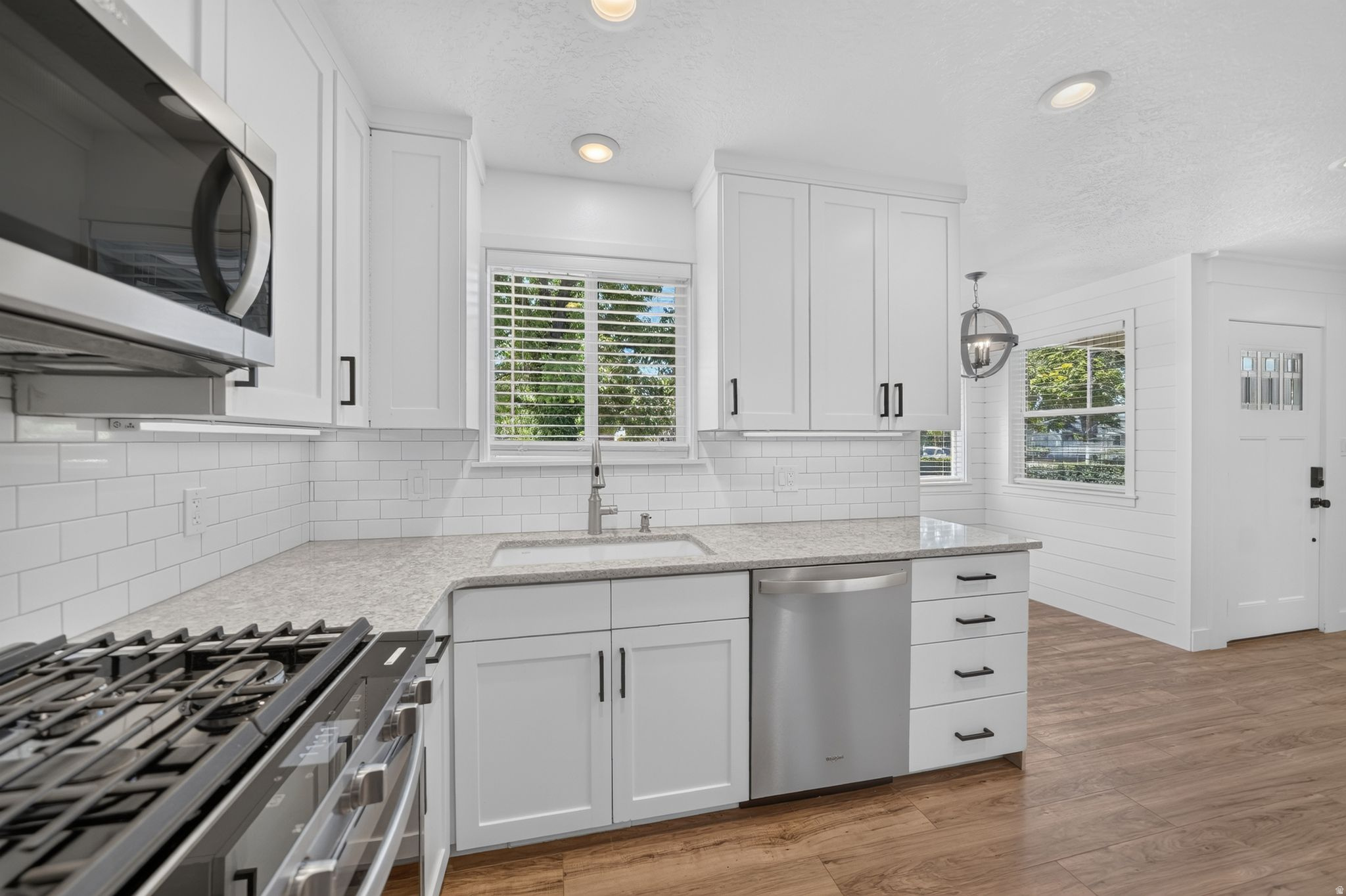 MELANIE GARDENS - Residential