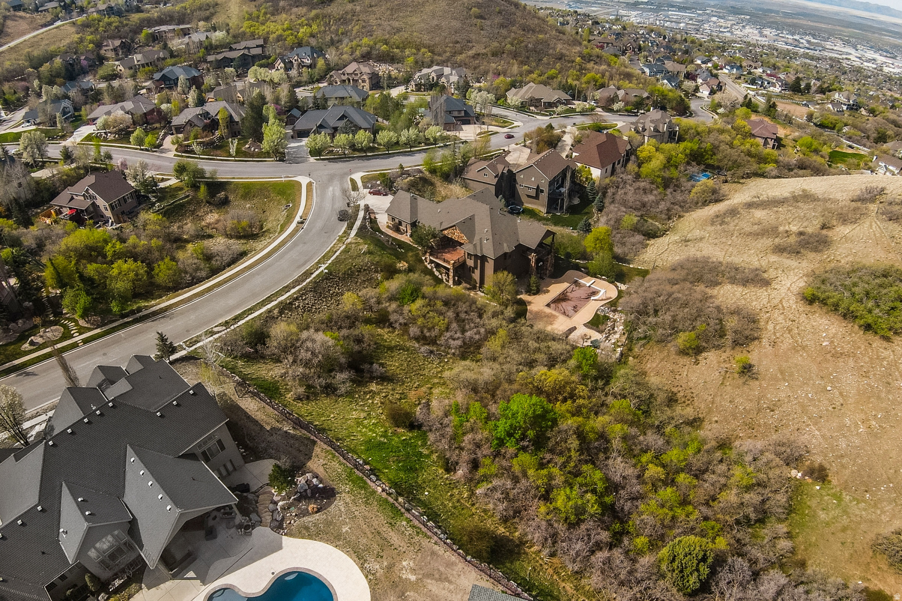 SUMMERWOOD ESTATES - Land