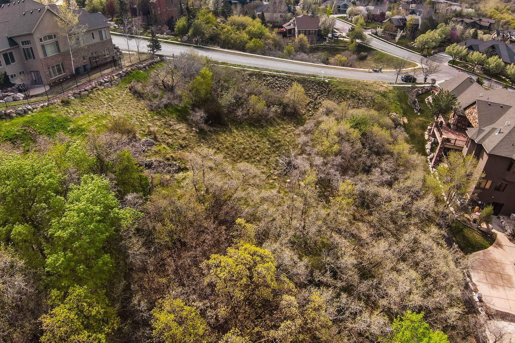 SUMMERWOOD ESTATES - Land