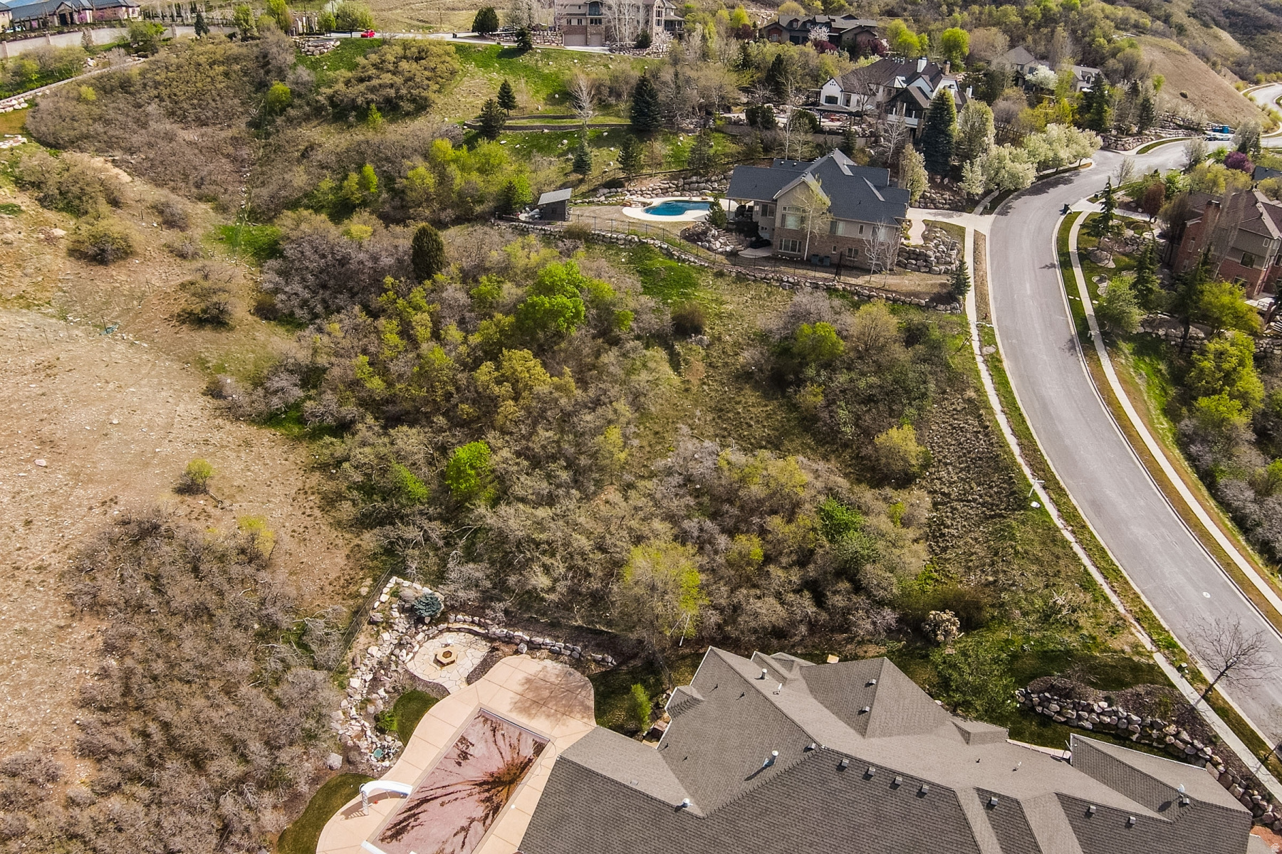 SUMMERWOOD ESTATES - Land