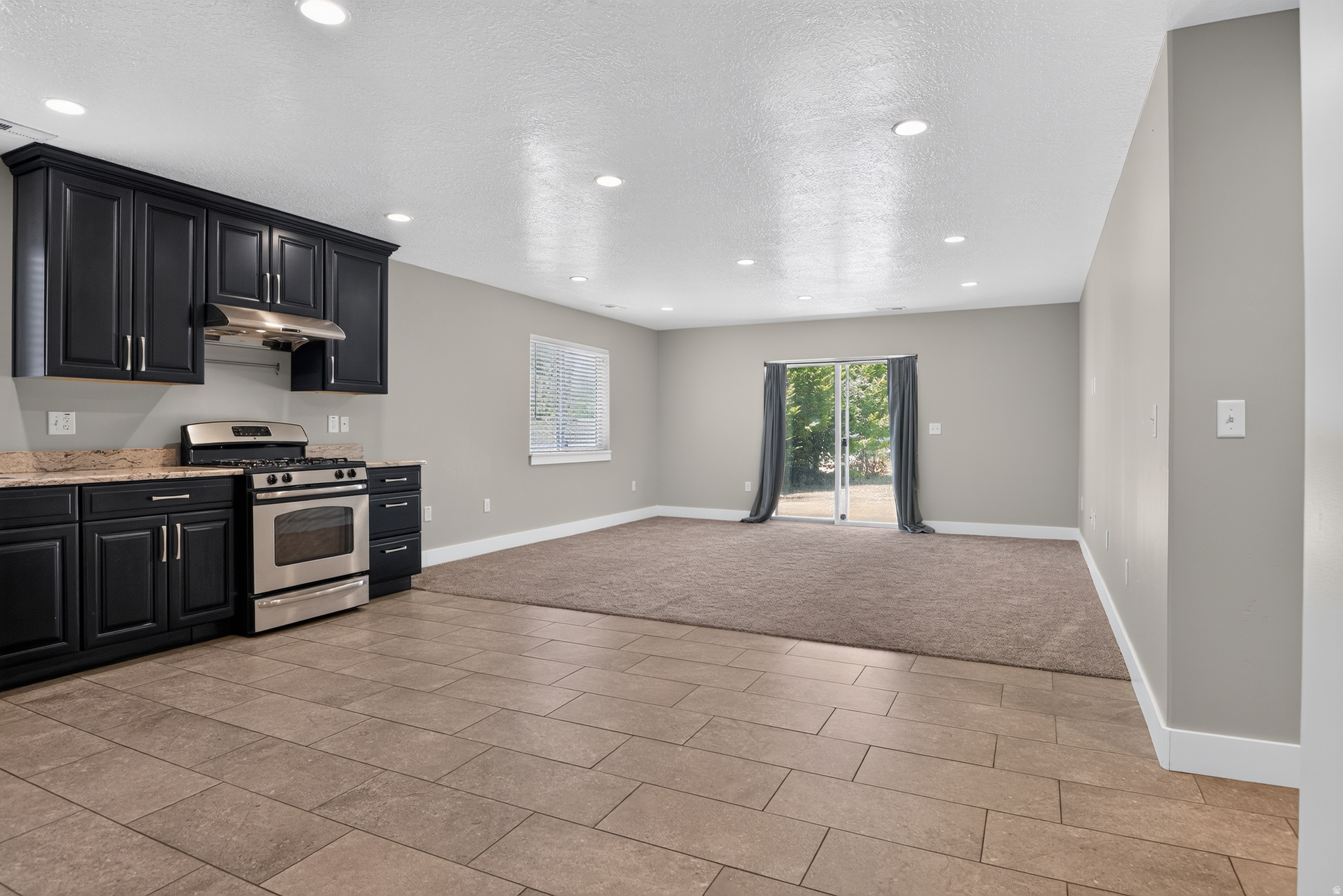 HOLLYWOOD - Residential