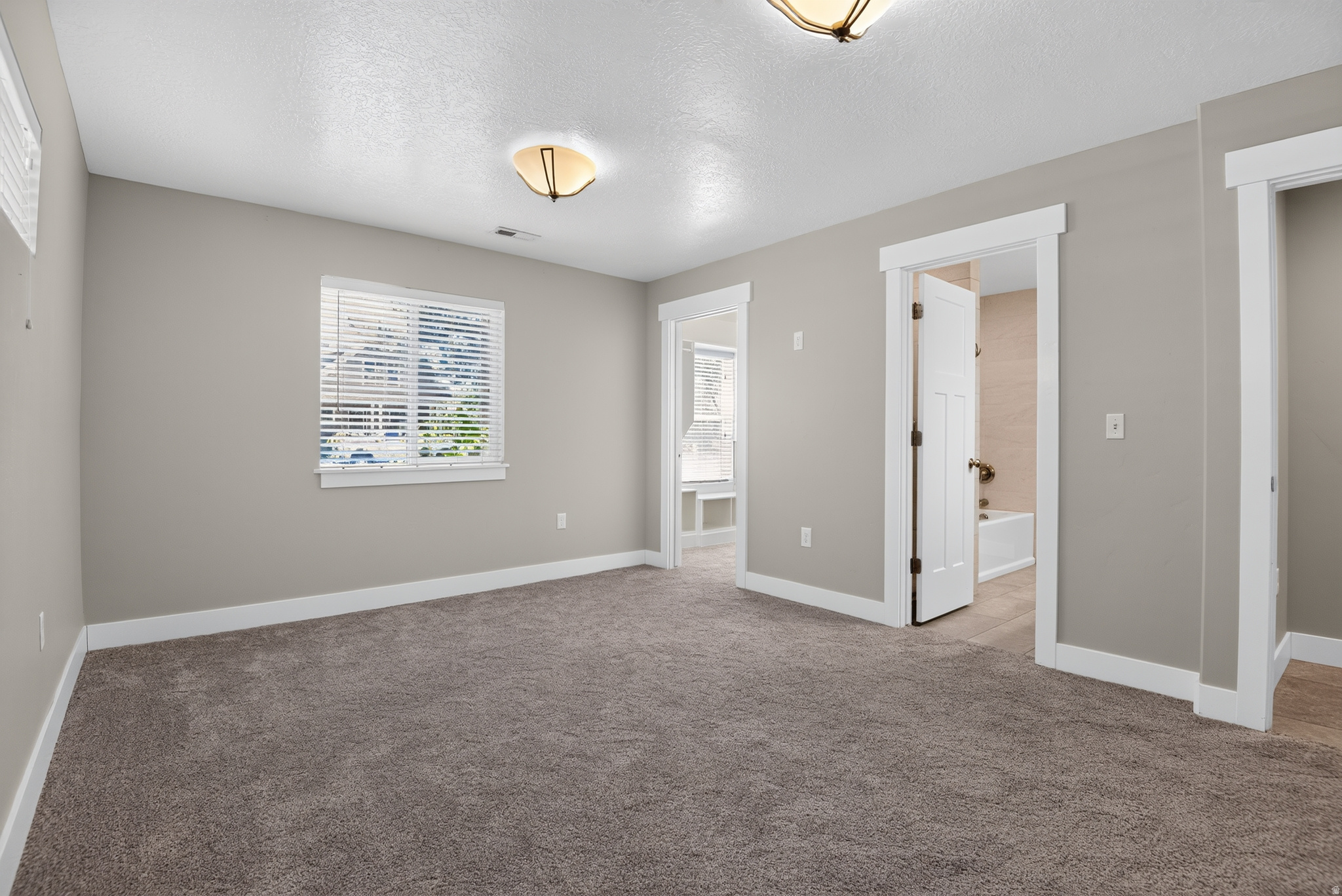 HOLLYWOOD - Residential