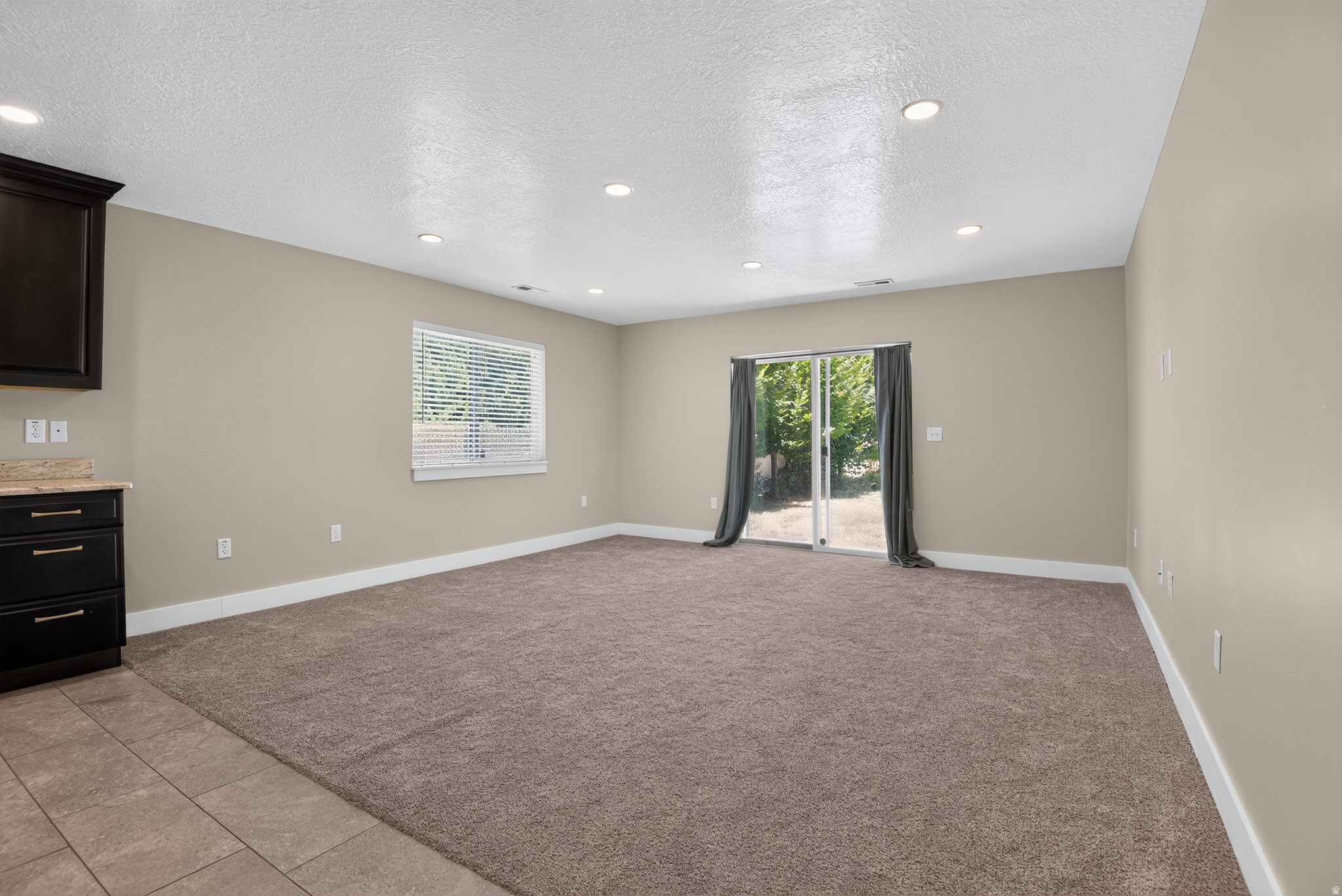 HOLLYWOOD - Residential