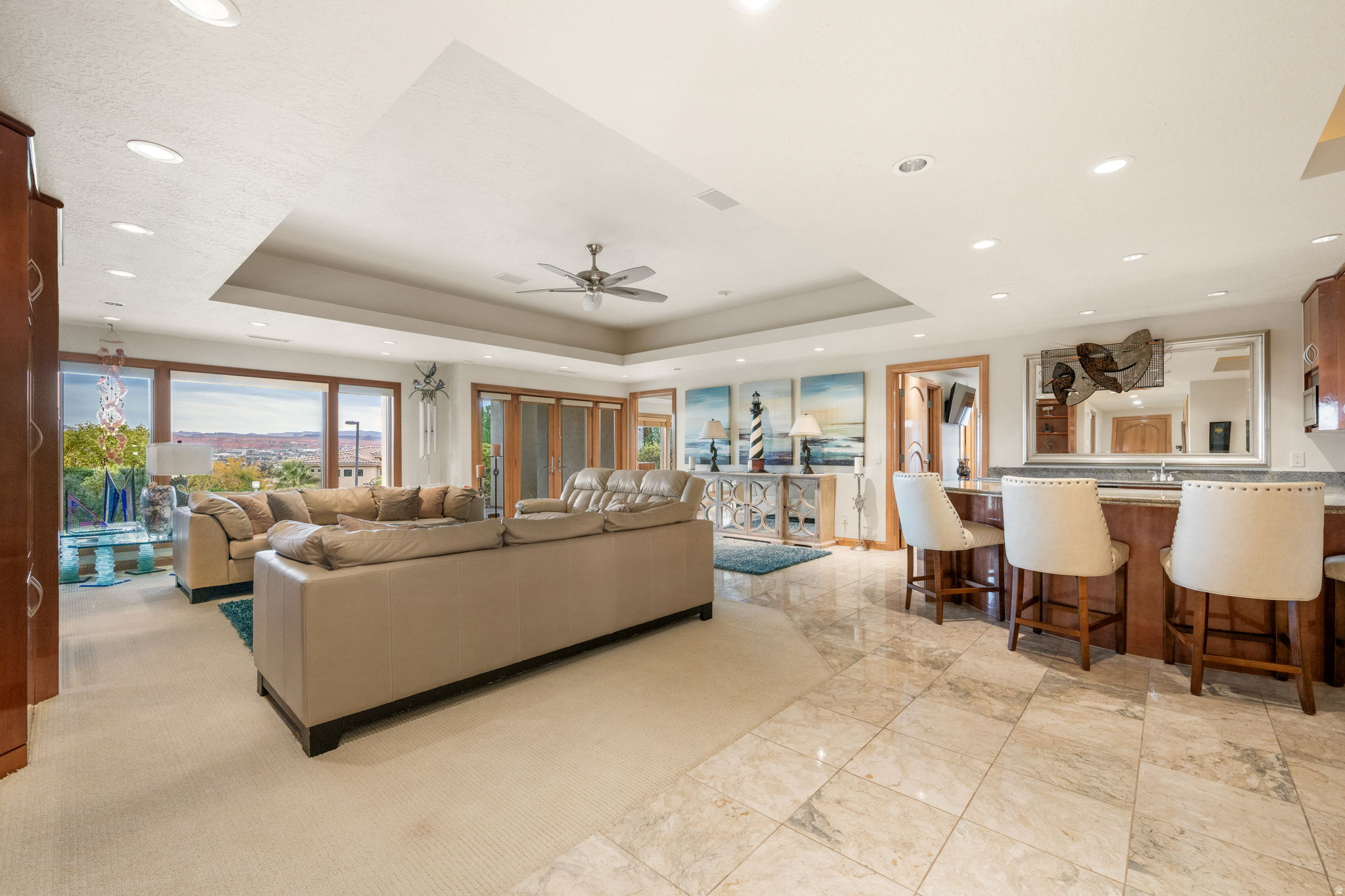 FALCON POINT - Residential