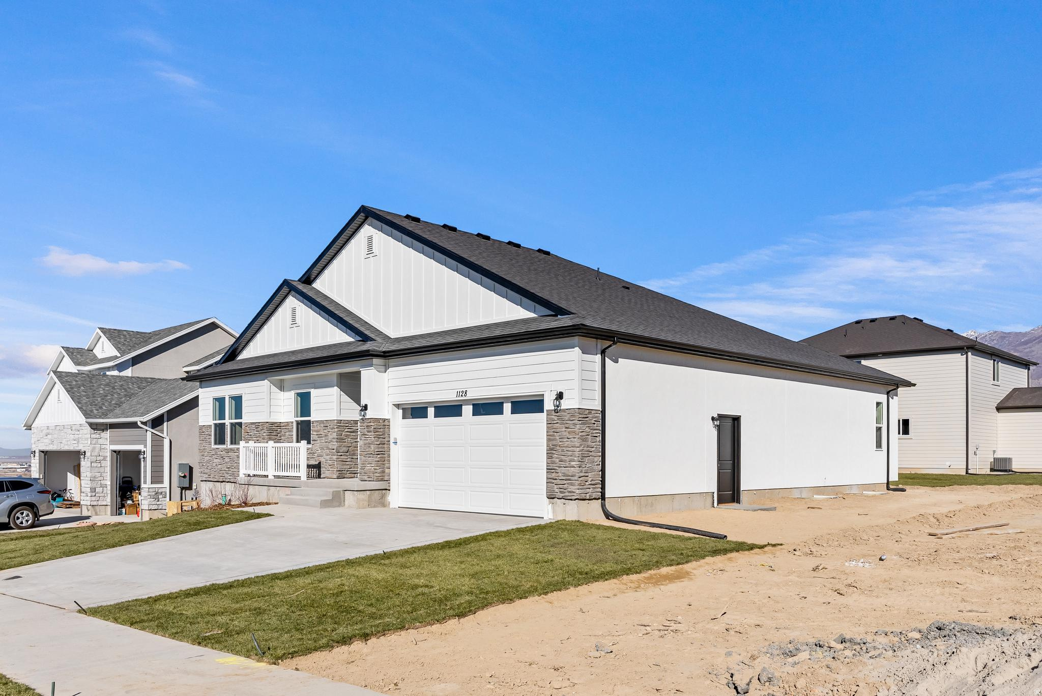 SUMMIT RIDGE THE HILLS - Residential