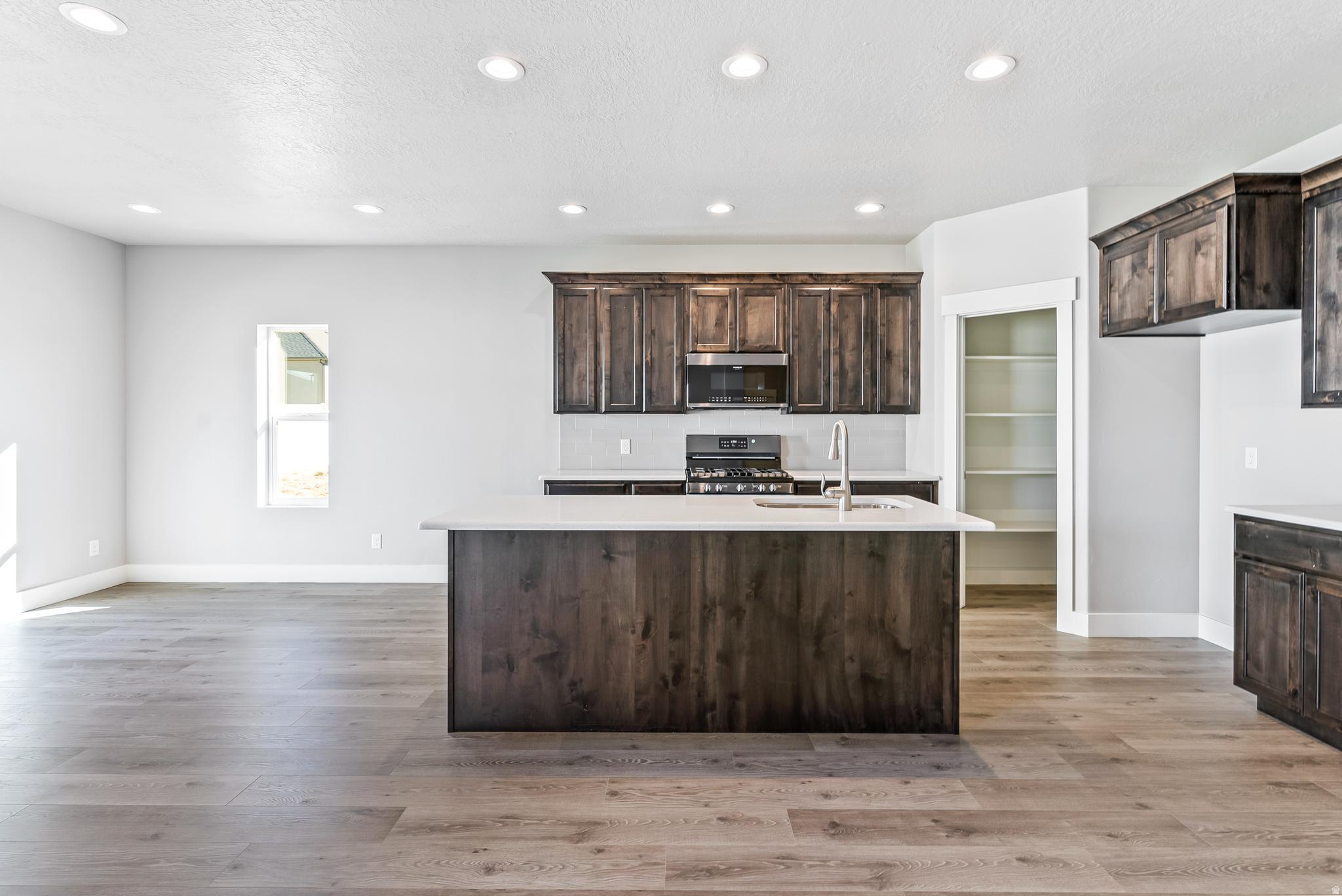 SUMMIT RIDGE THE HILLS - Residential