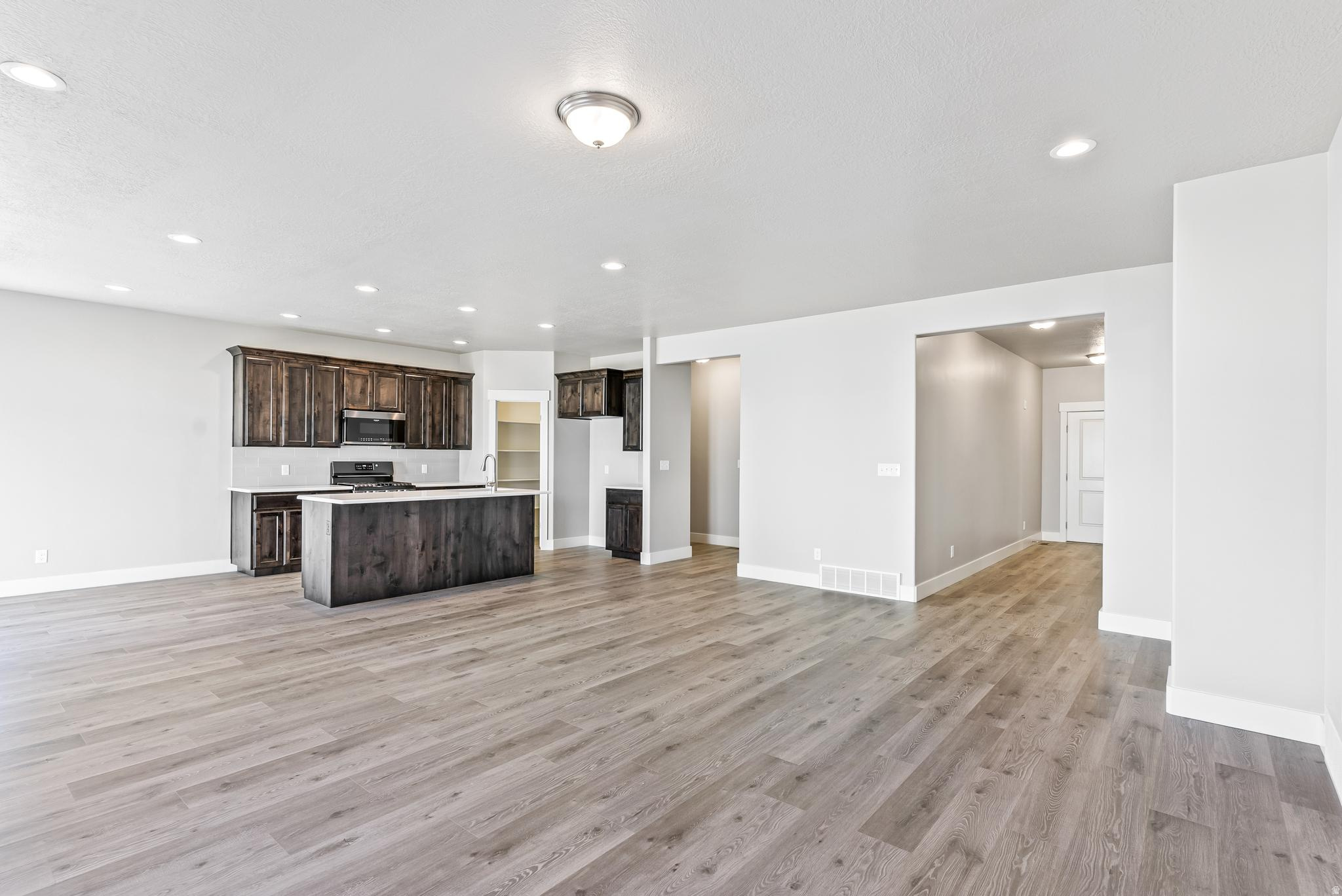 SUMMIT RIDGE THE HILLS - Residential