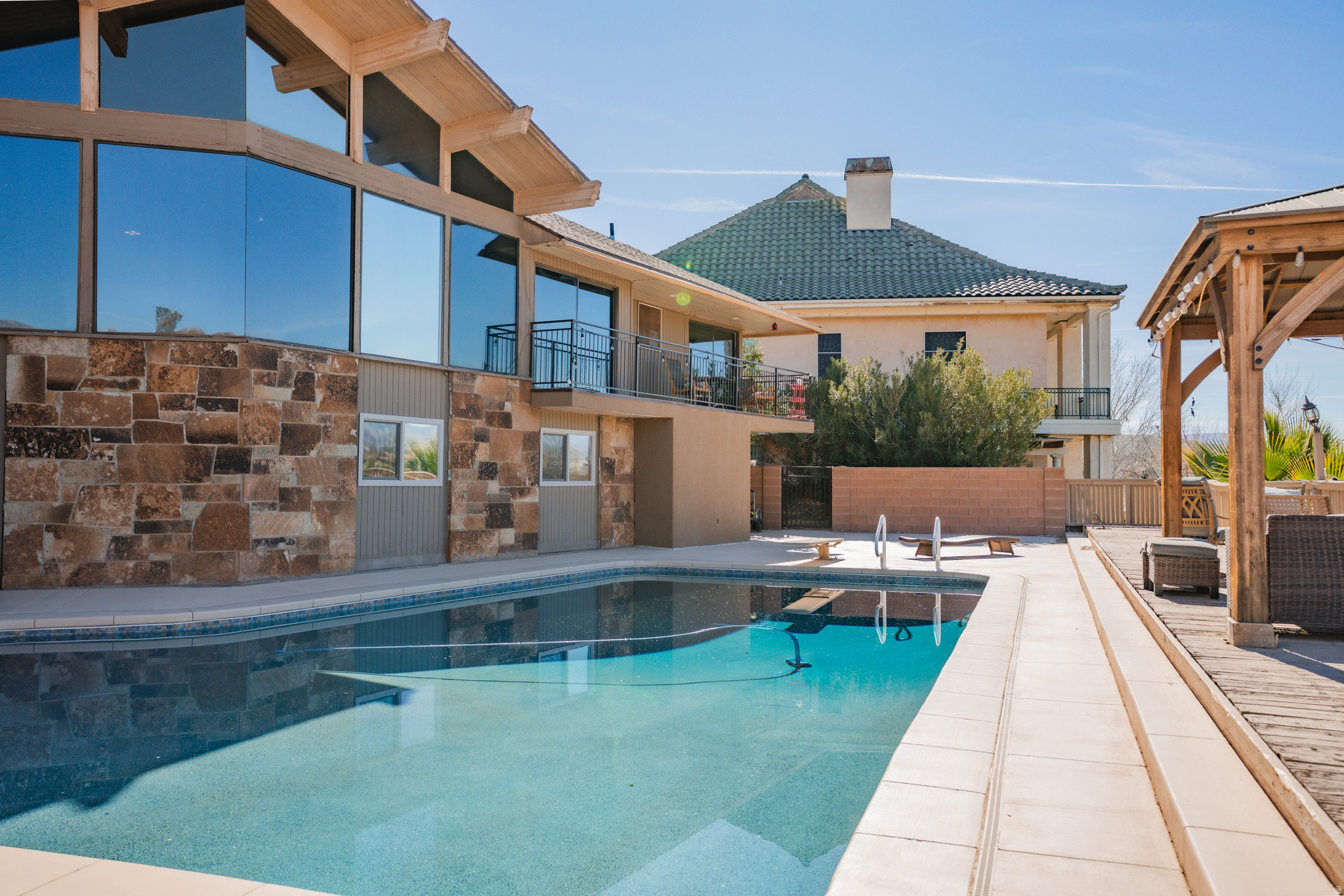 BLOOMINGTON COUNTRY CLUB 1 AMD & EXT - Residential