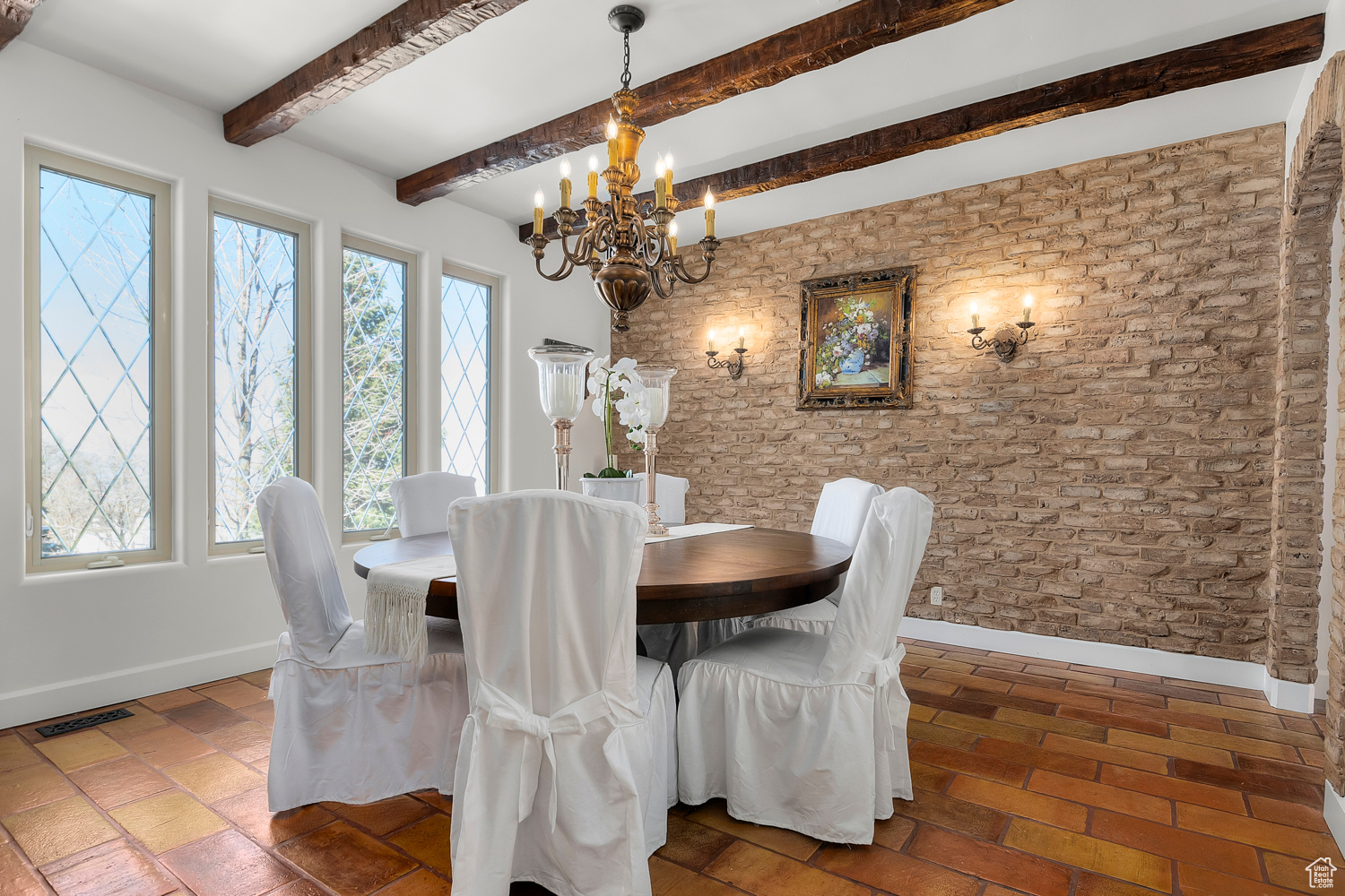 WOODLAND HILLS - Residential