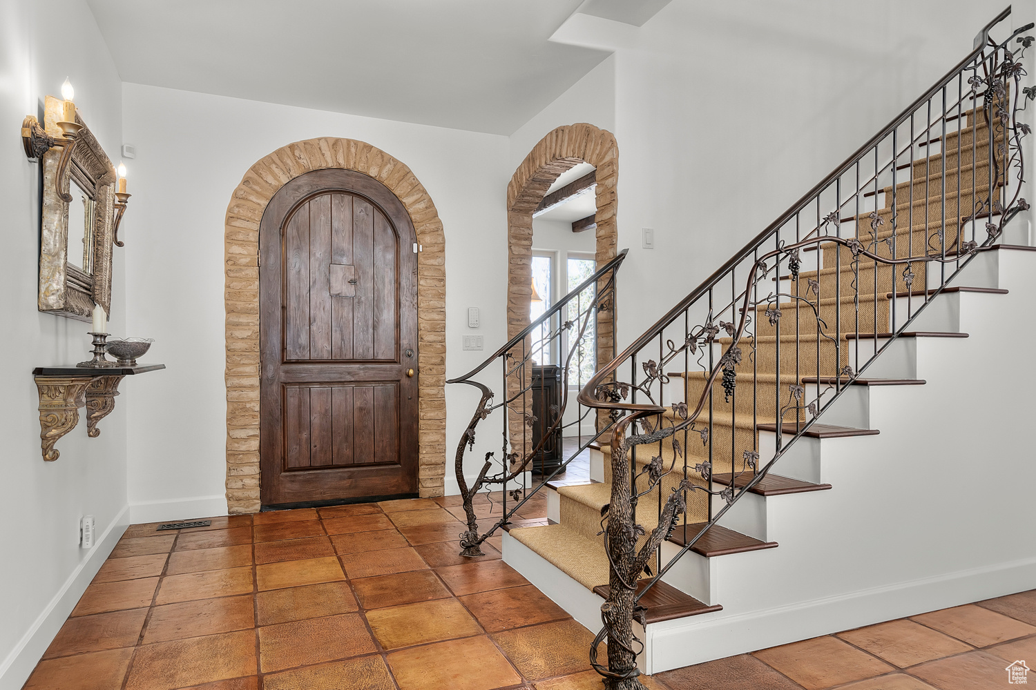 WOODLAND HILLS - Residential