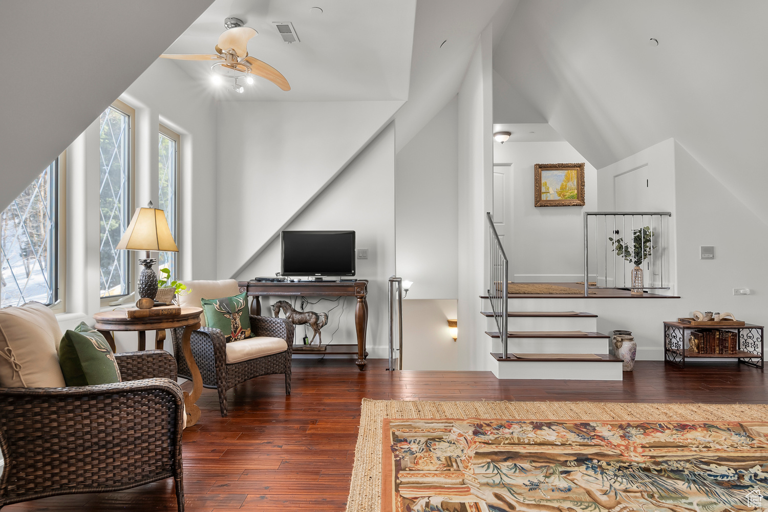 WOODLAND HILLS - Residential