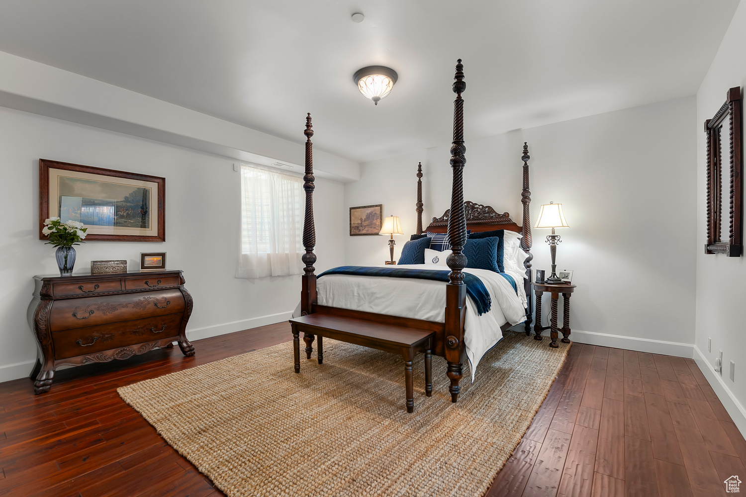WOODLAND HILLS - Residential