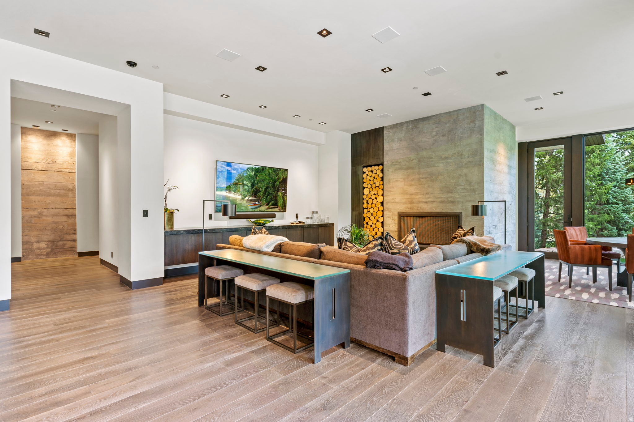 WHITE PINE RANCHES - Residential