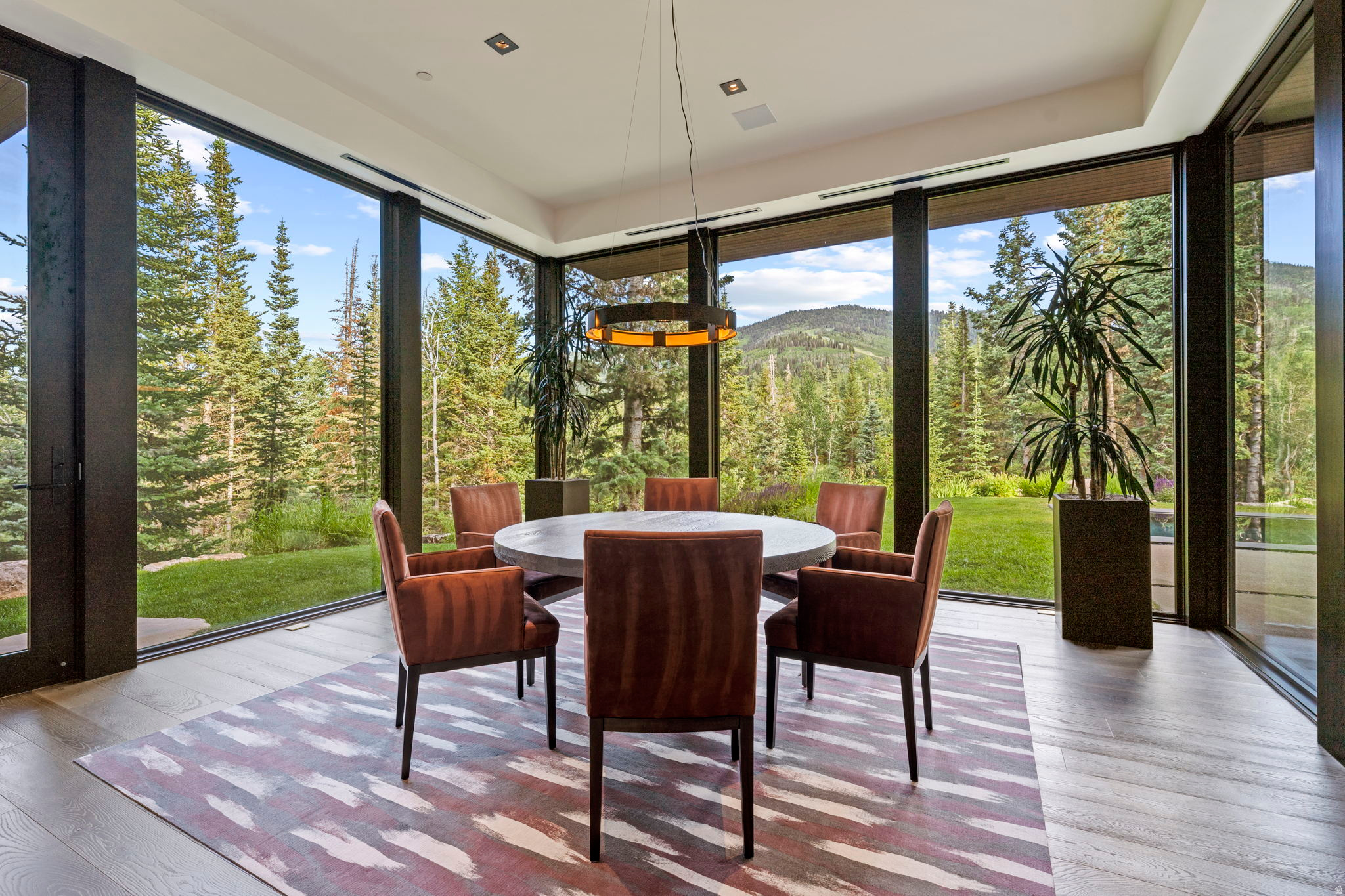 WHITE PINE RANCHES - Residential