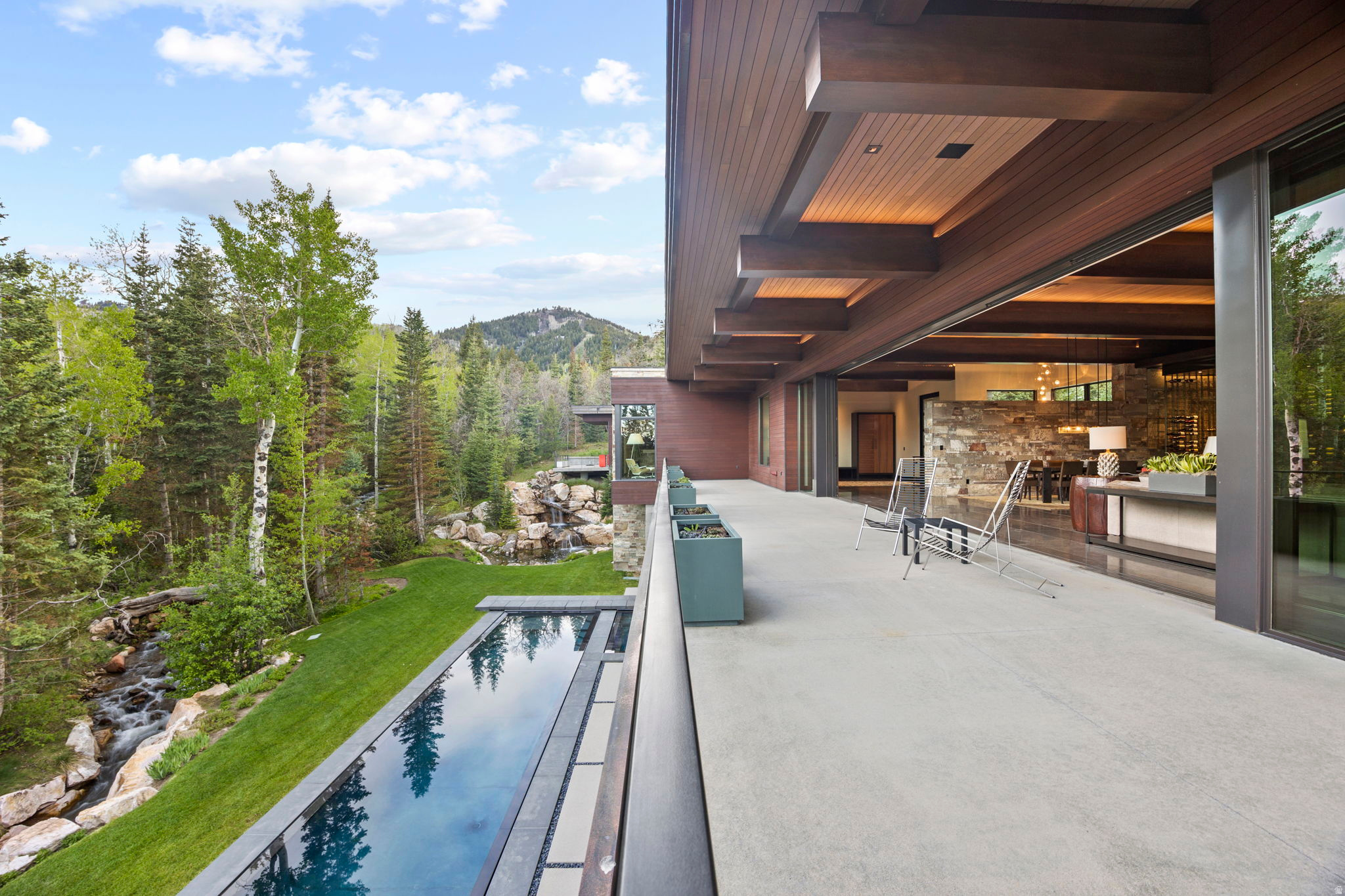 WHITE PINE RANCHES - Residential