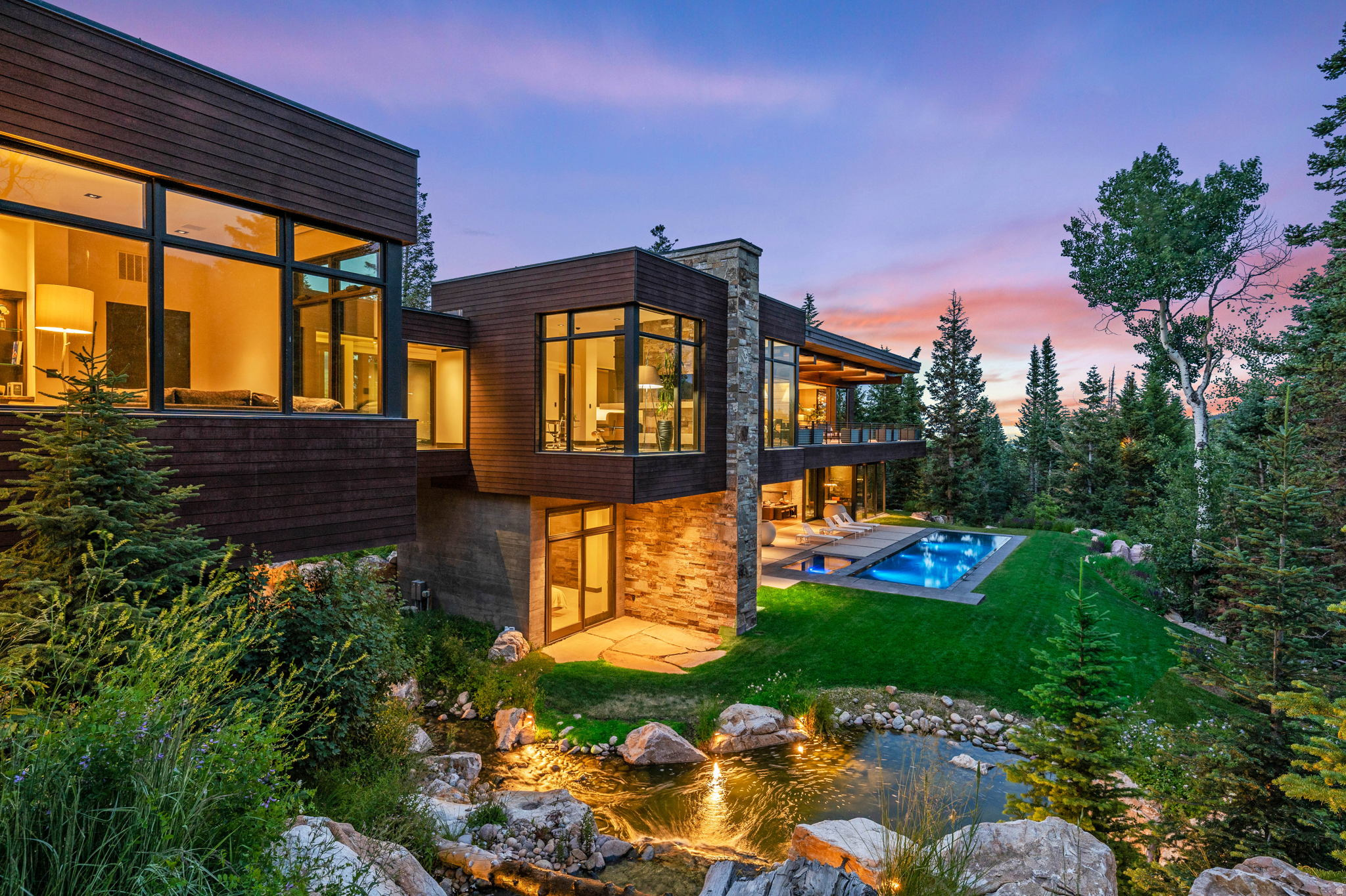 WHITE PINE RANCHES - Residential