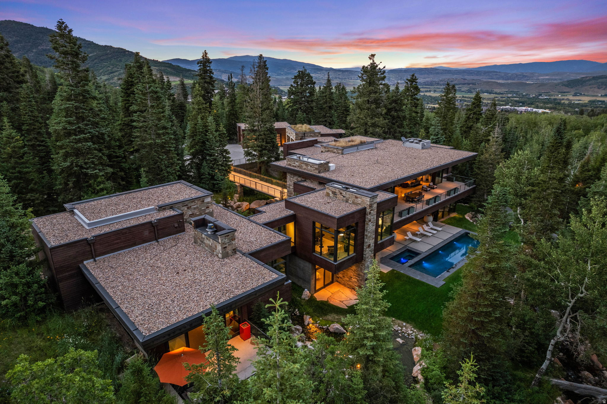 WHITE PINE RANCHES - Residential
