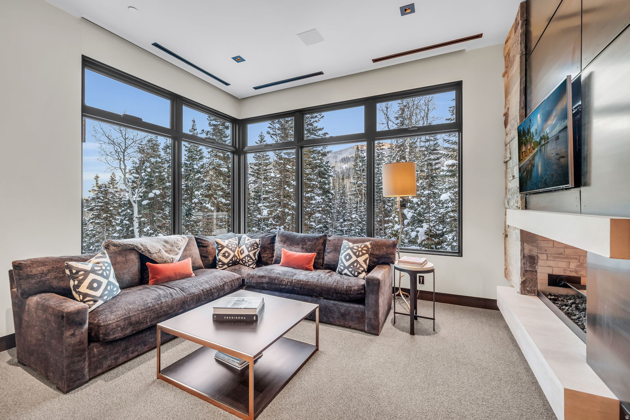 WHITE PINE RANCHES - Residential