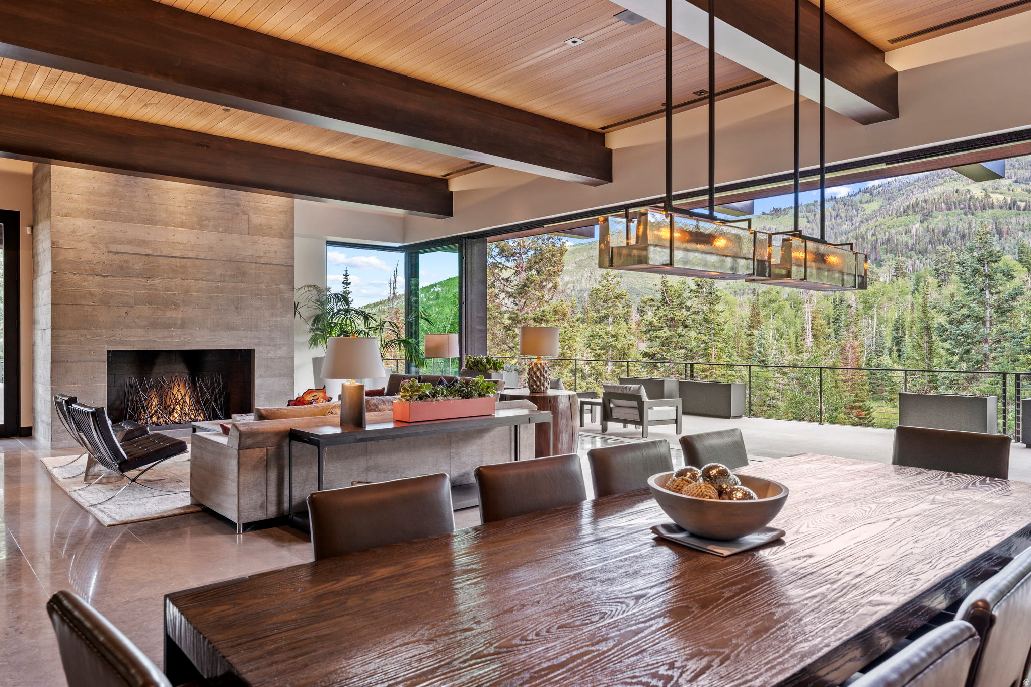 WHITE PINE RANCHES - Residential