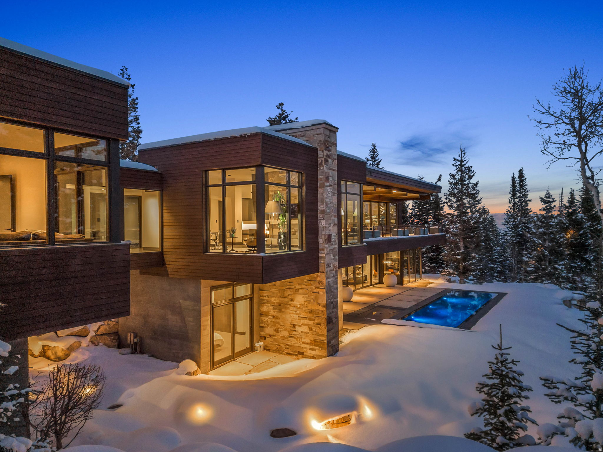 WHITE PINE RANCHES - Residential