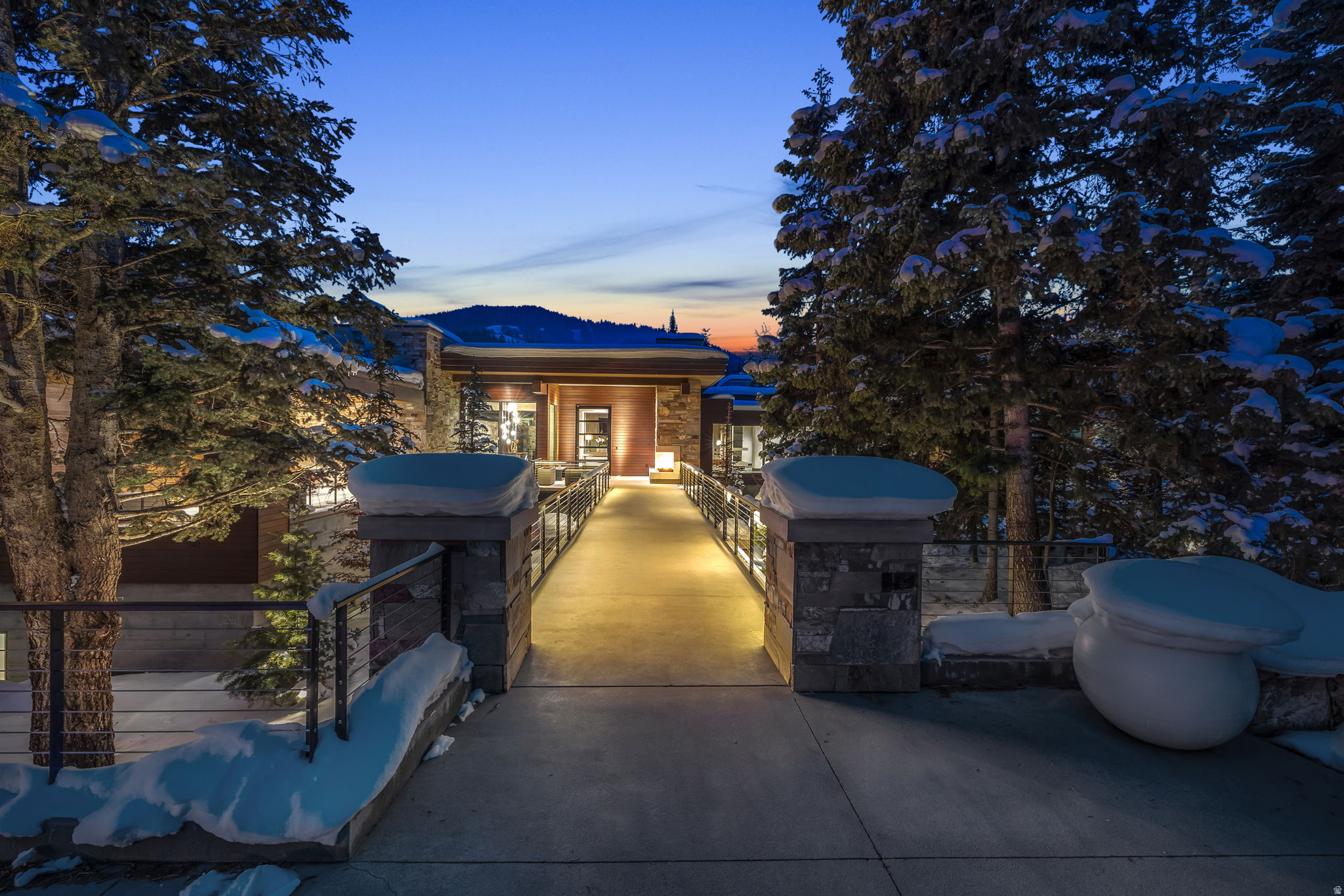 WHITE PINE RANCHES - Residential