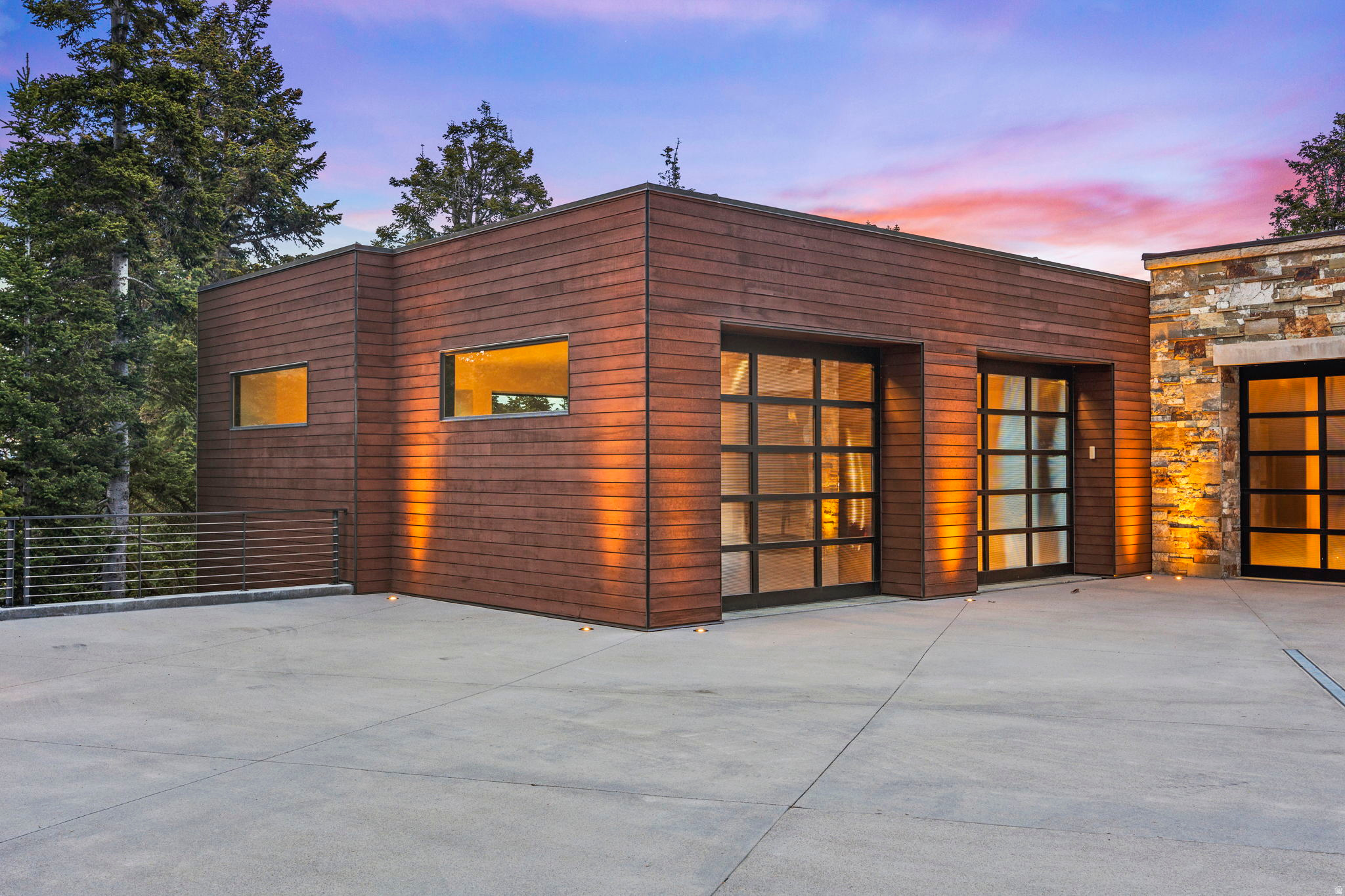 WHITE PINE RANCHES - Residential
