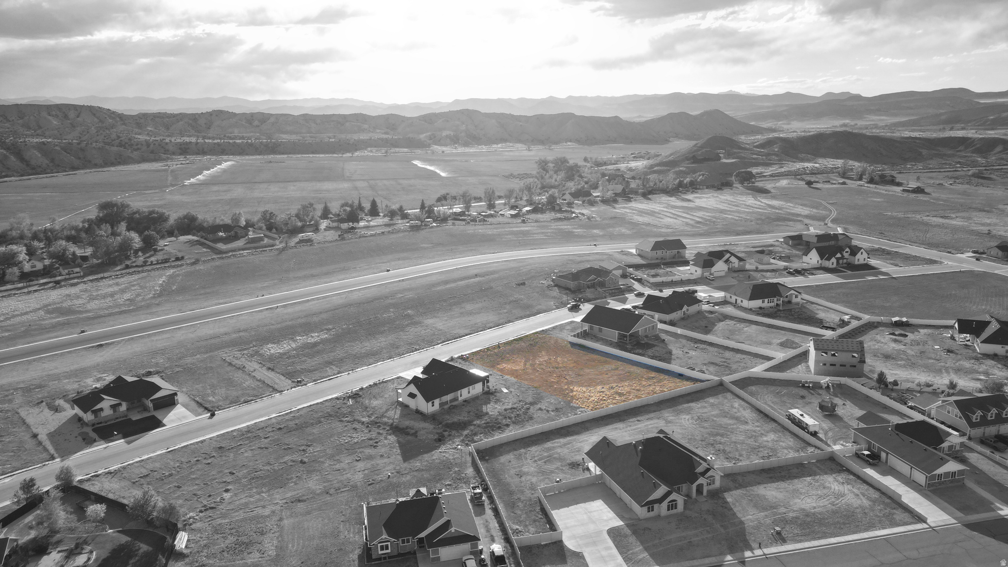 MAYFIELD ESTATES - Land