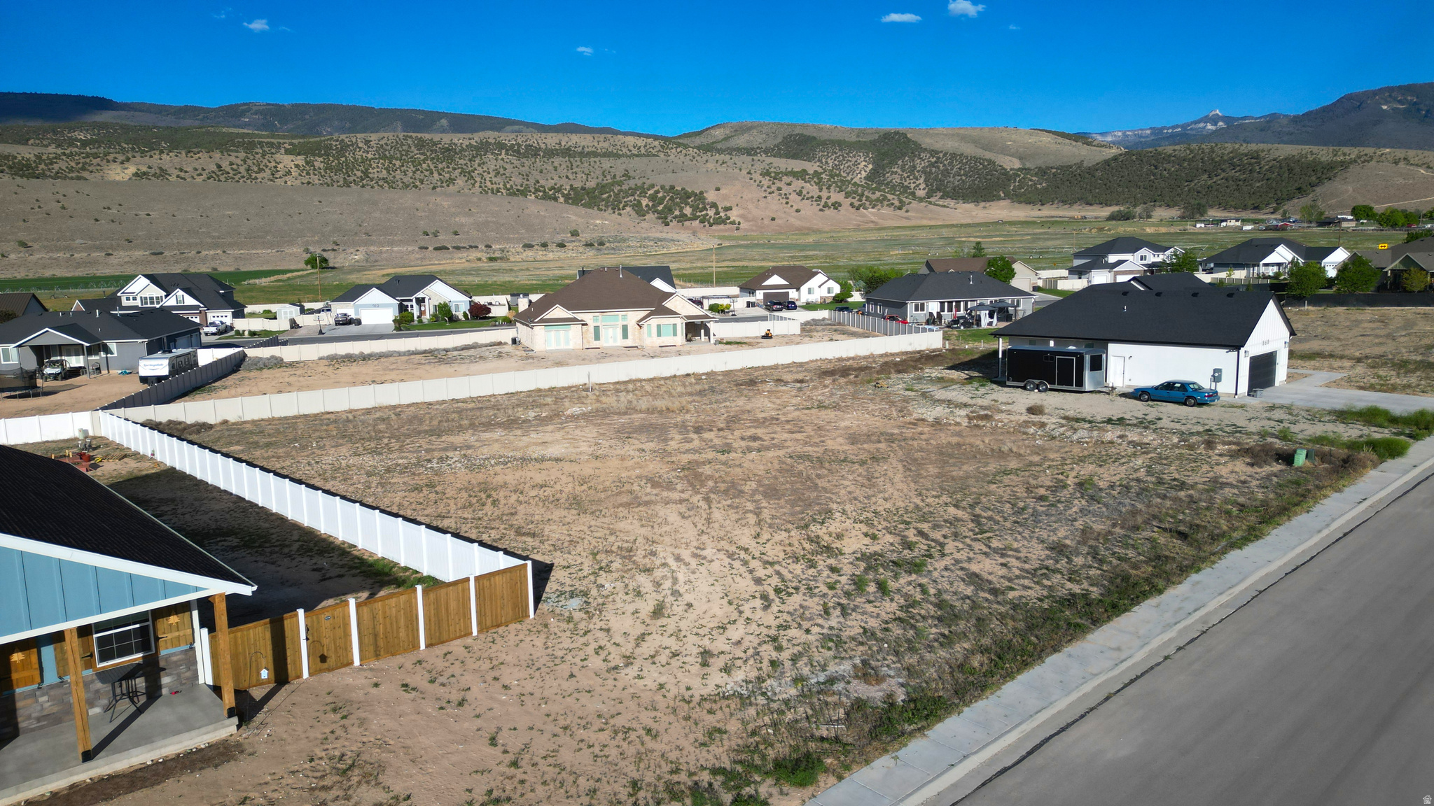 MAYFIELD ESTATES - Land