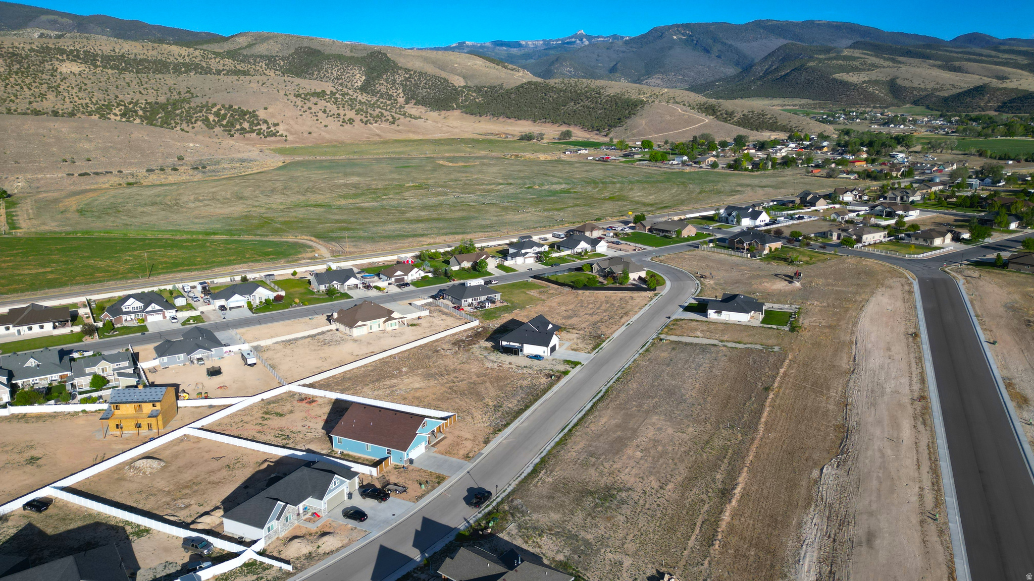 MAYFIELD ESTATES - Land