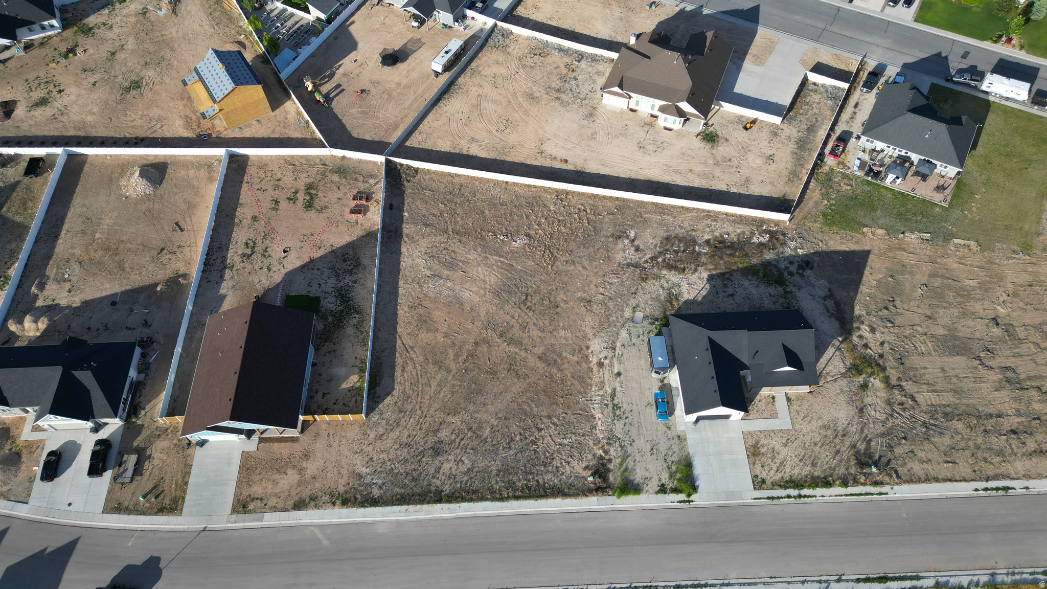 MAYFIELD ESTATES - Land