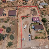 PLATEAU ESTATES - Land