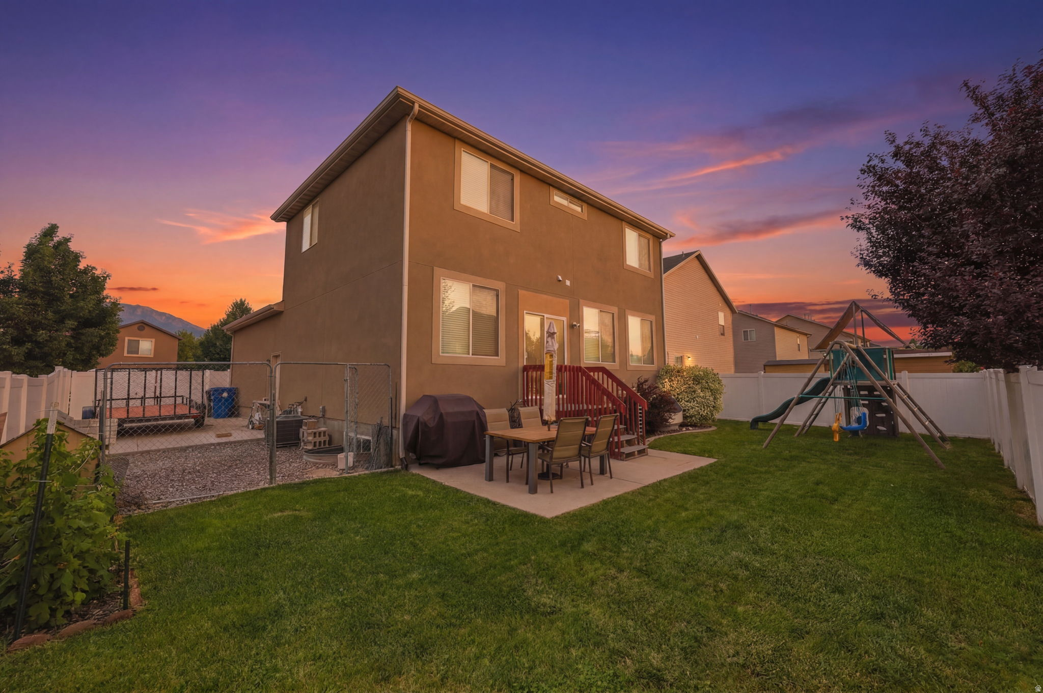 SPANISH VISTA - Residential
