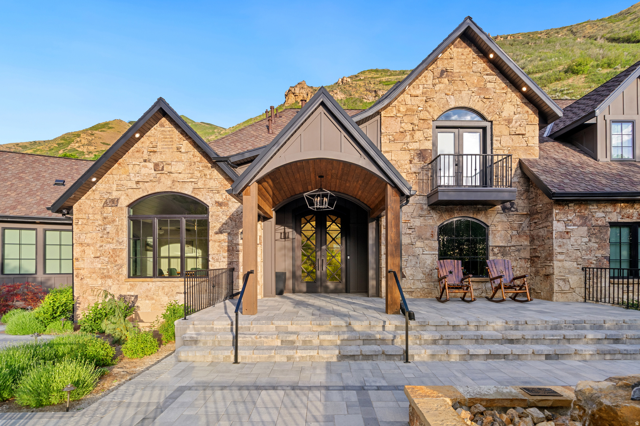 MEADOWS AT HOBBLE CREEK - Residential