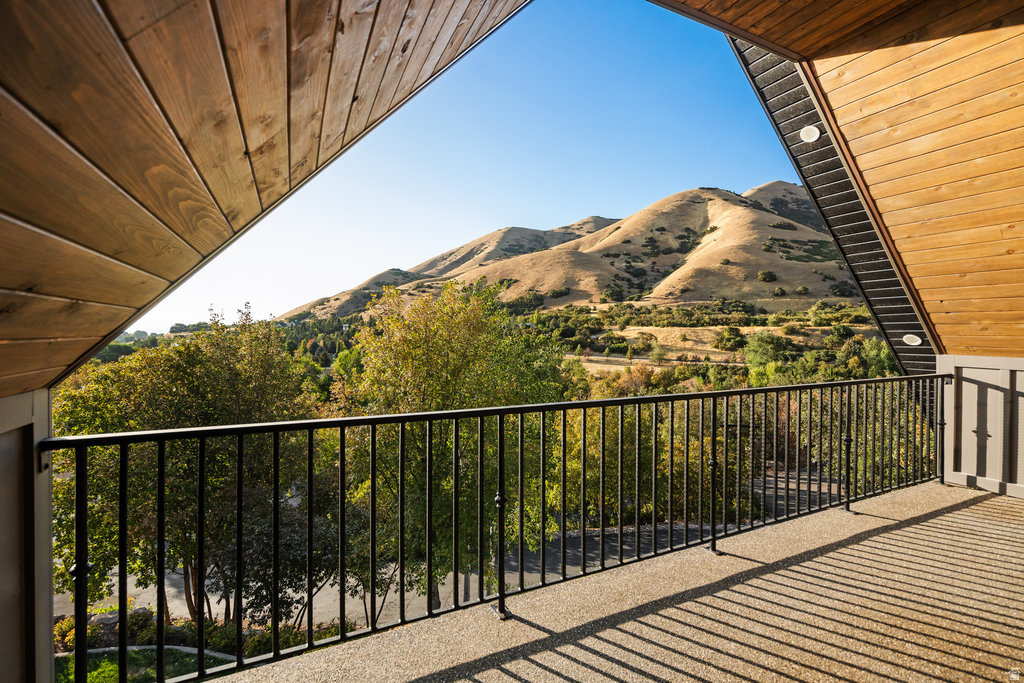 MEADOWS AT HOBBLE CREEK - Residential