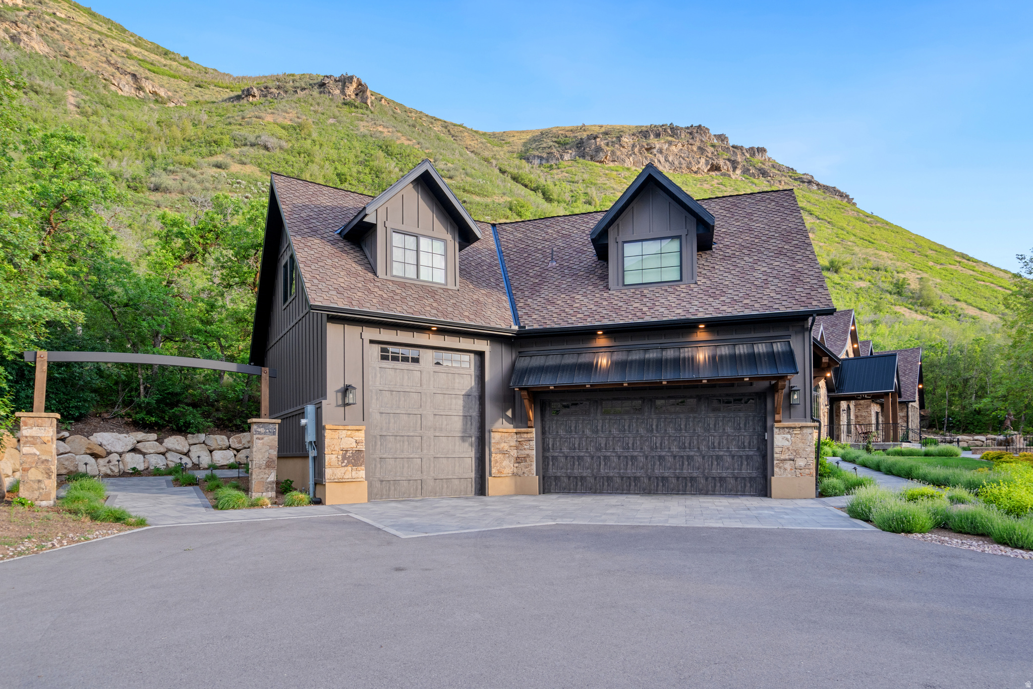 MEADOWS AT HOBBLE CREEK - Residential