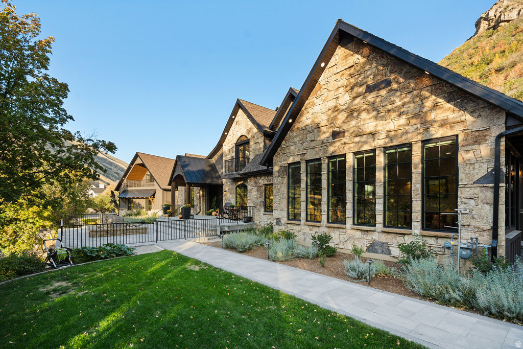 MEADOWS AT HOBBLE CREEK - Residential