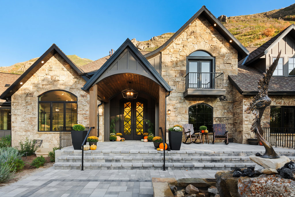 MEADOWS AT HOBBLE CREEK - Residential